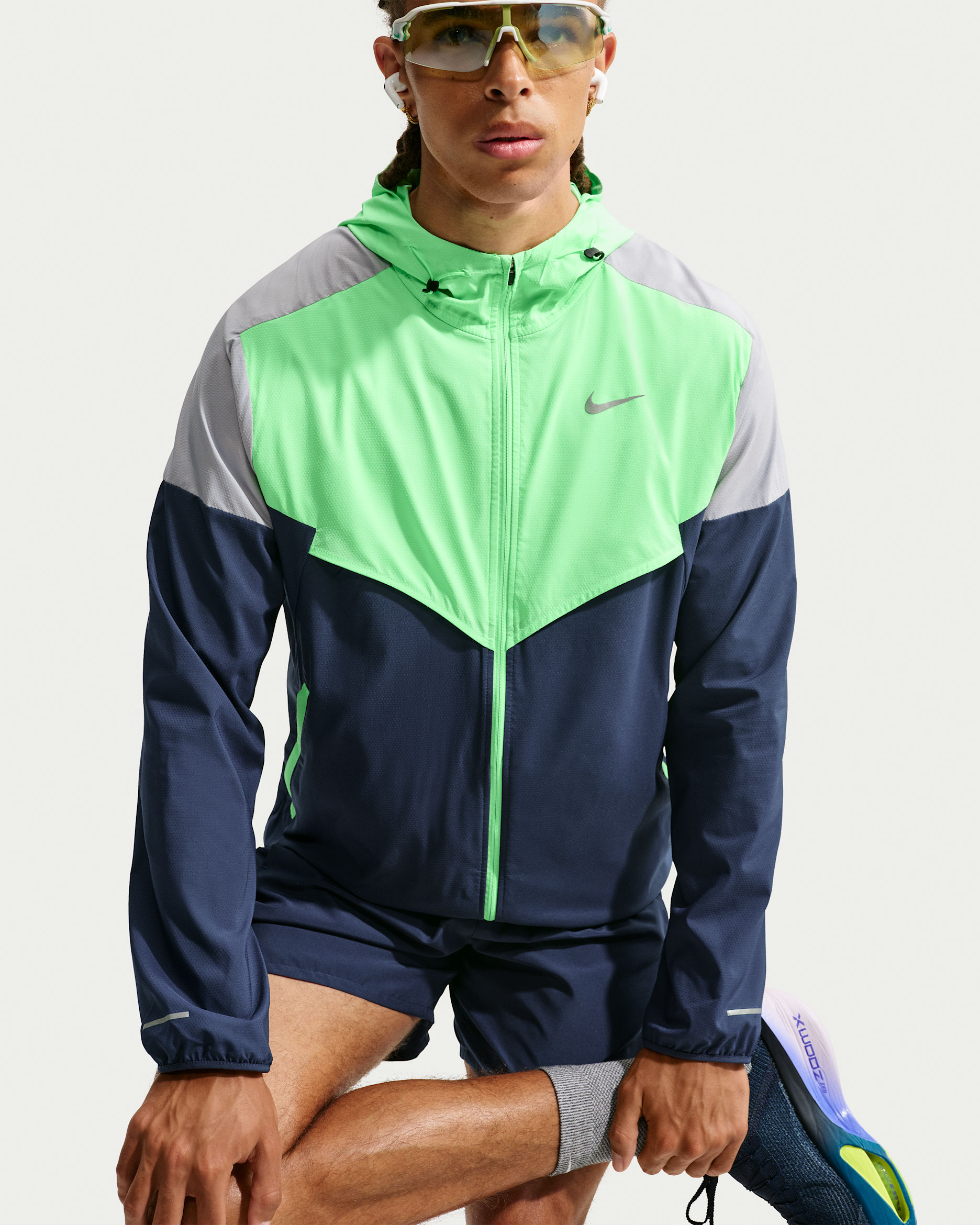 Nike Impossibly Light Windrunner Jaqueta de running - Home - Midnight Navy/Illusion Green/Wolf Grey
