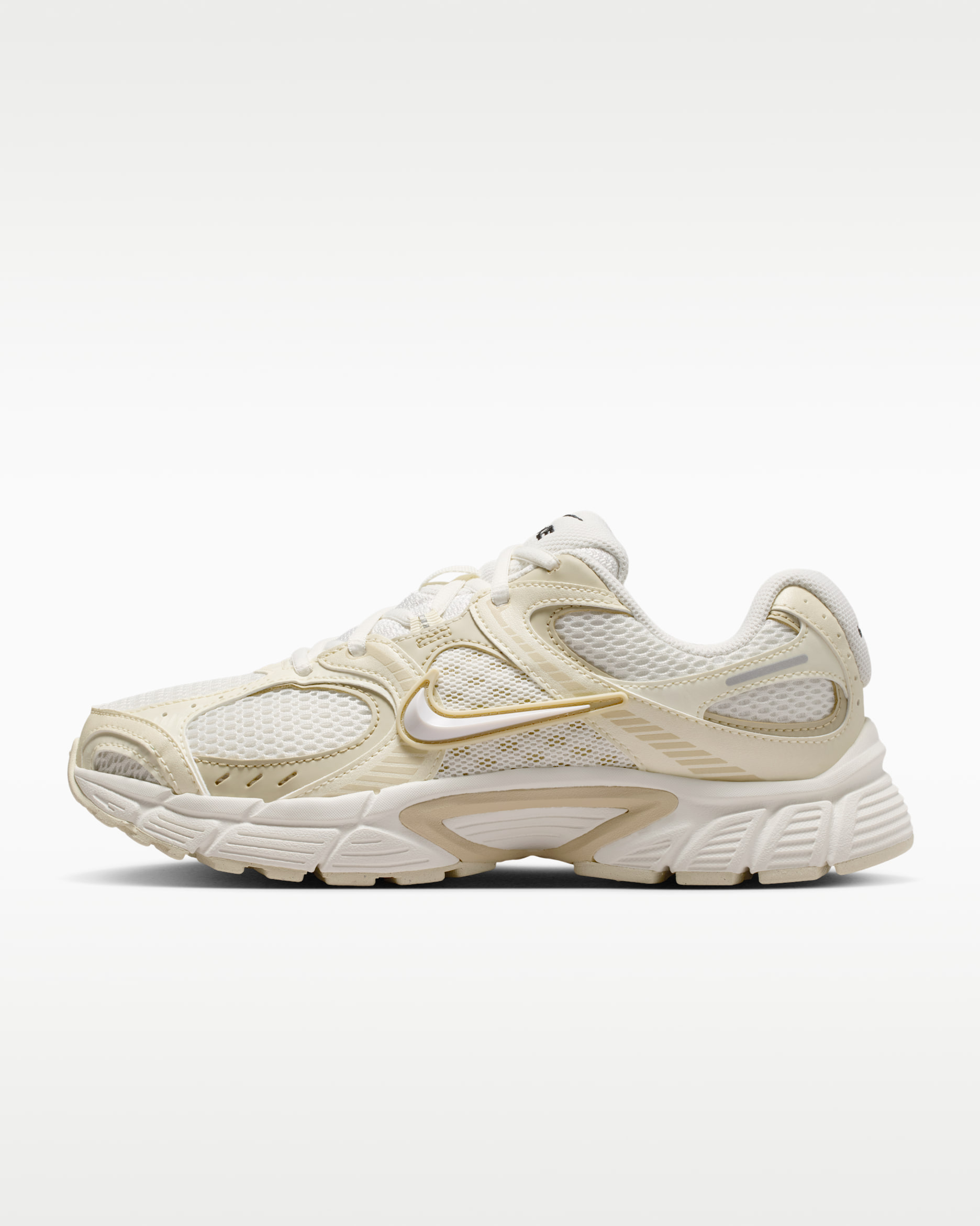 Γυναικεία παπούτσια Nike V5 RNR SE - Coconut Milk/Sail/Μαύρο/Coconut Milk