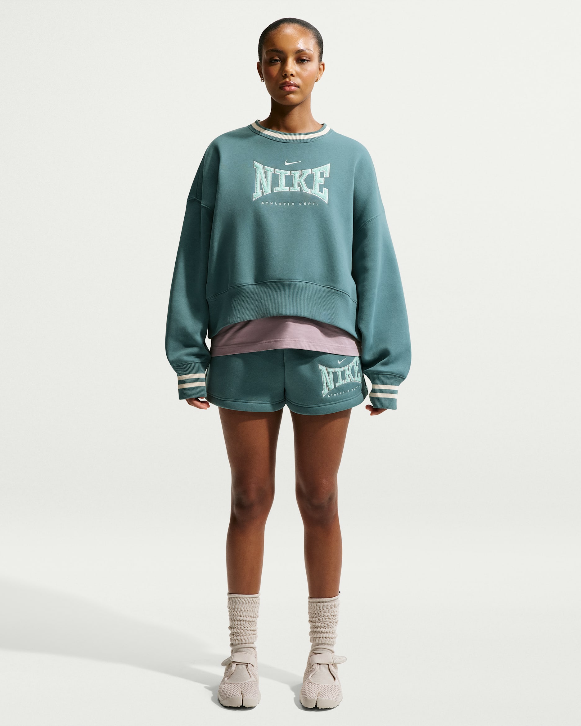 Nike Sportswear Phoenix Fleece Women's High-Waisted 4" Shorts - Mineral Slate/Barely Green