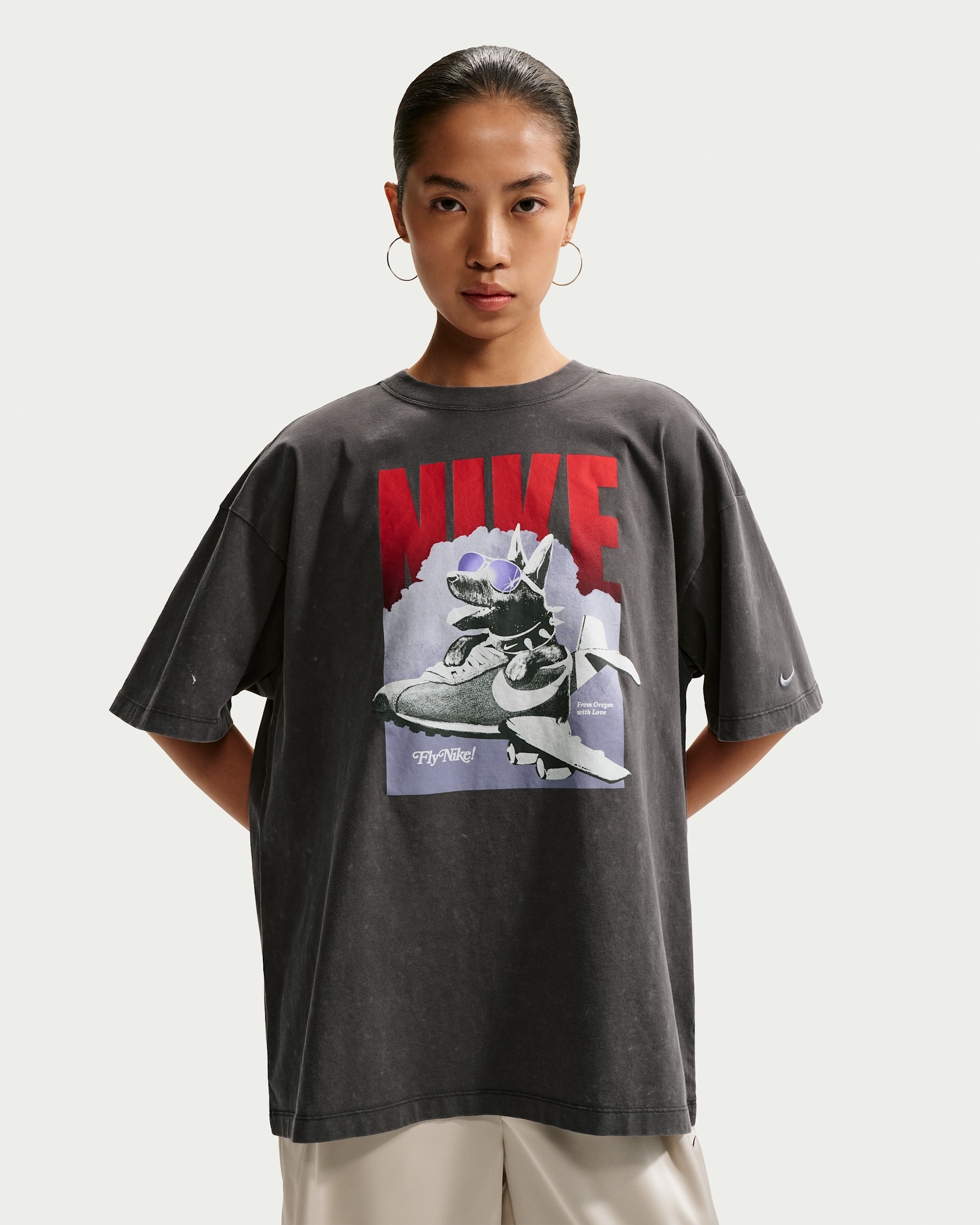 Nike Sportswear Women's Graphic T-Shirt - Anthracite