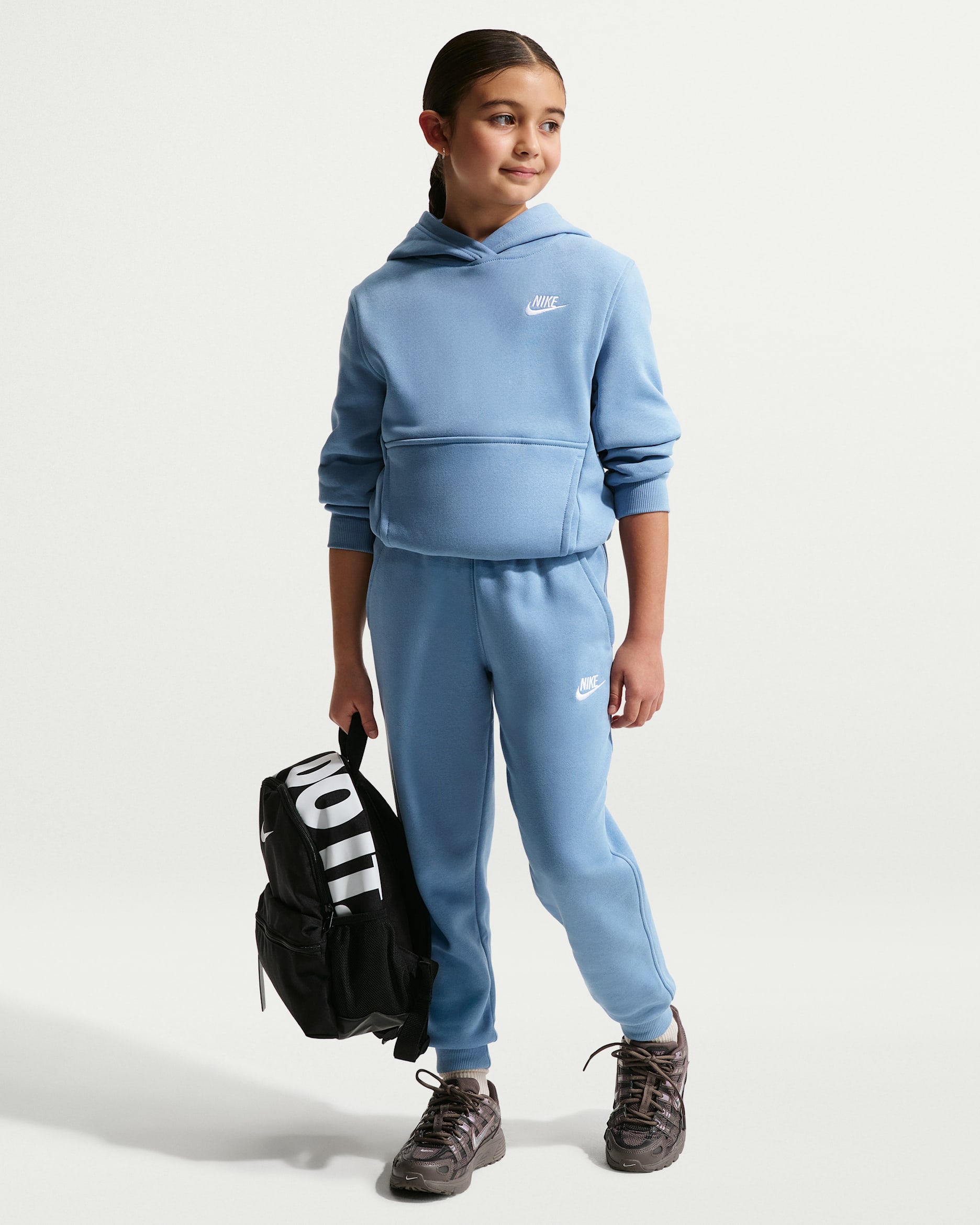 Nike Sportswear Club Fleece Older Kids' Joggers - Work Blue/White
