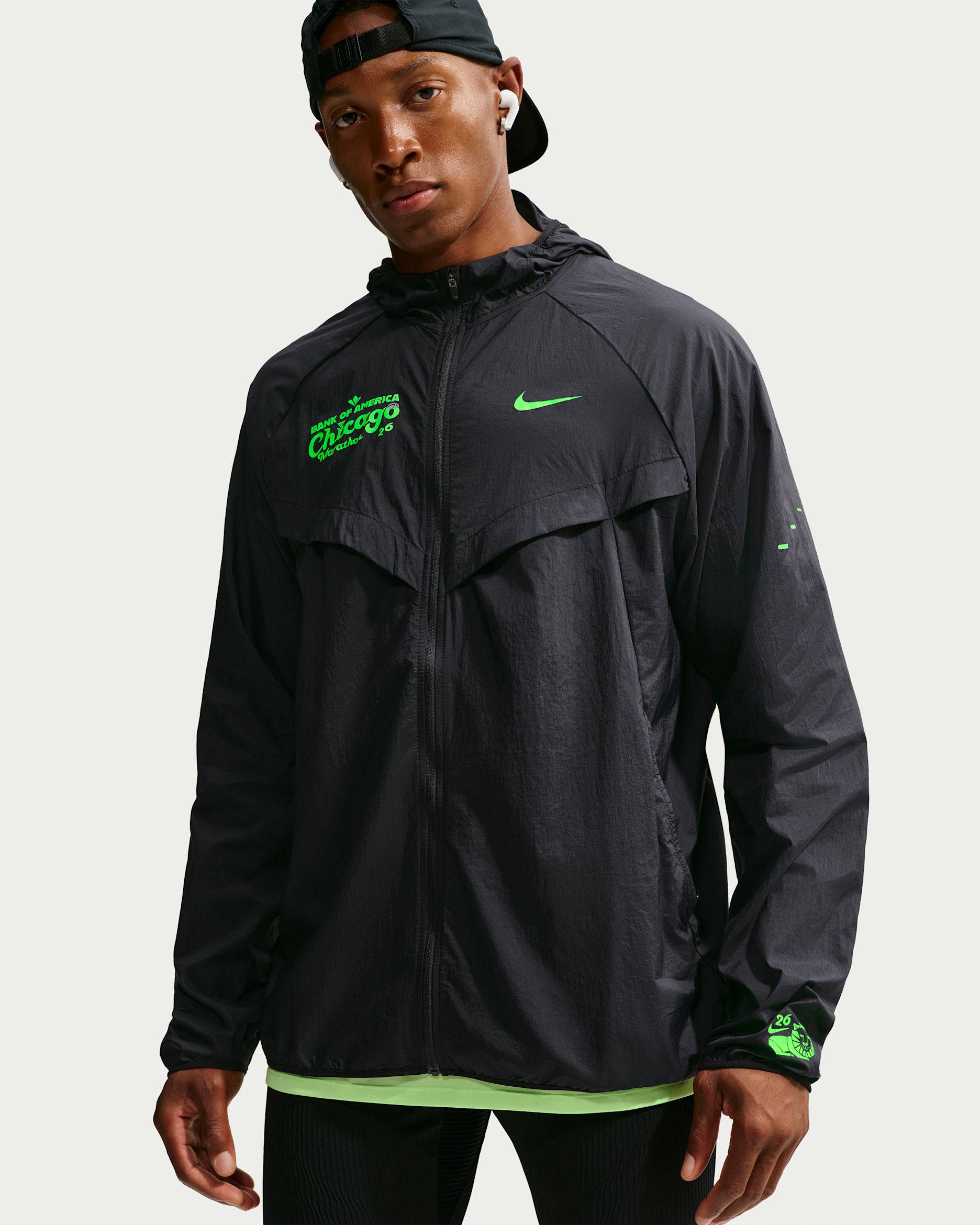 Nike Stride Men's Repel UV Protection Running Jacket - Black/Green Strike