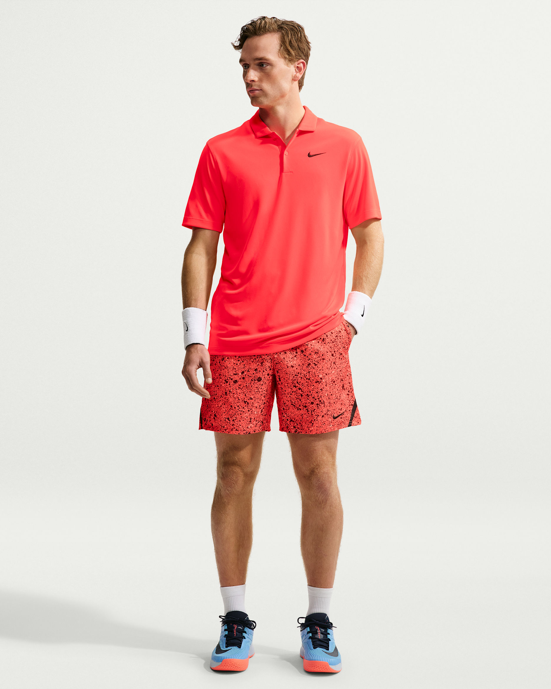 NikeCourt Victory Men's Dri-FIT 7" Shorts - Bright Crimson/Black