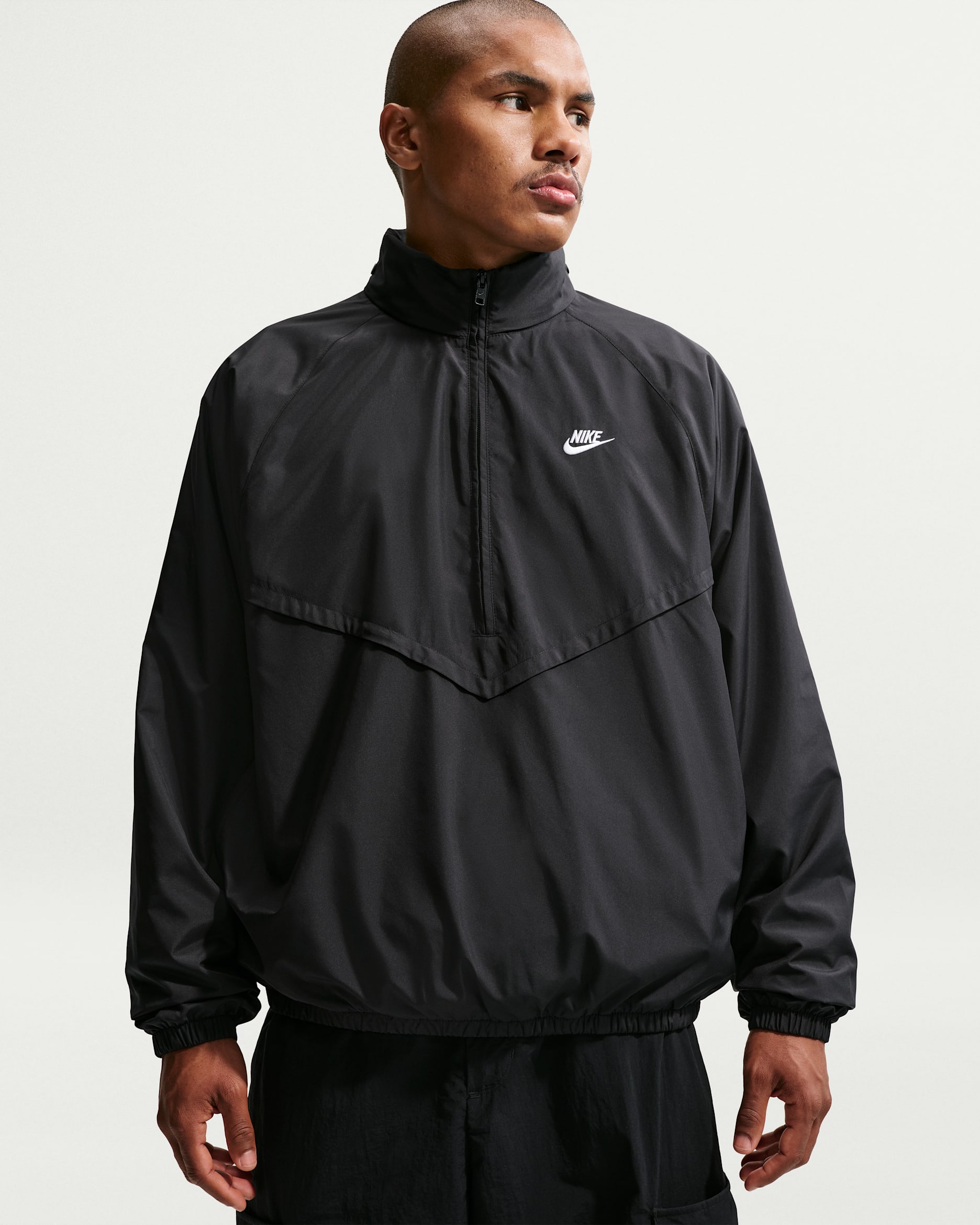 Nike Windrunner Men's Lightweight Half-Zip Jacket - Black/White