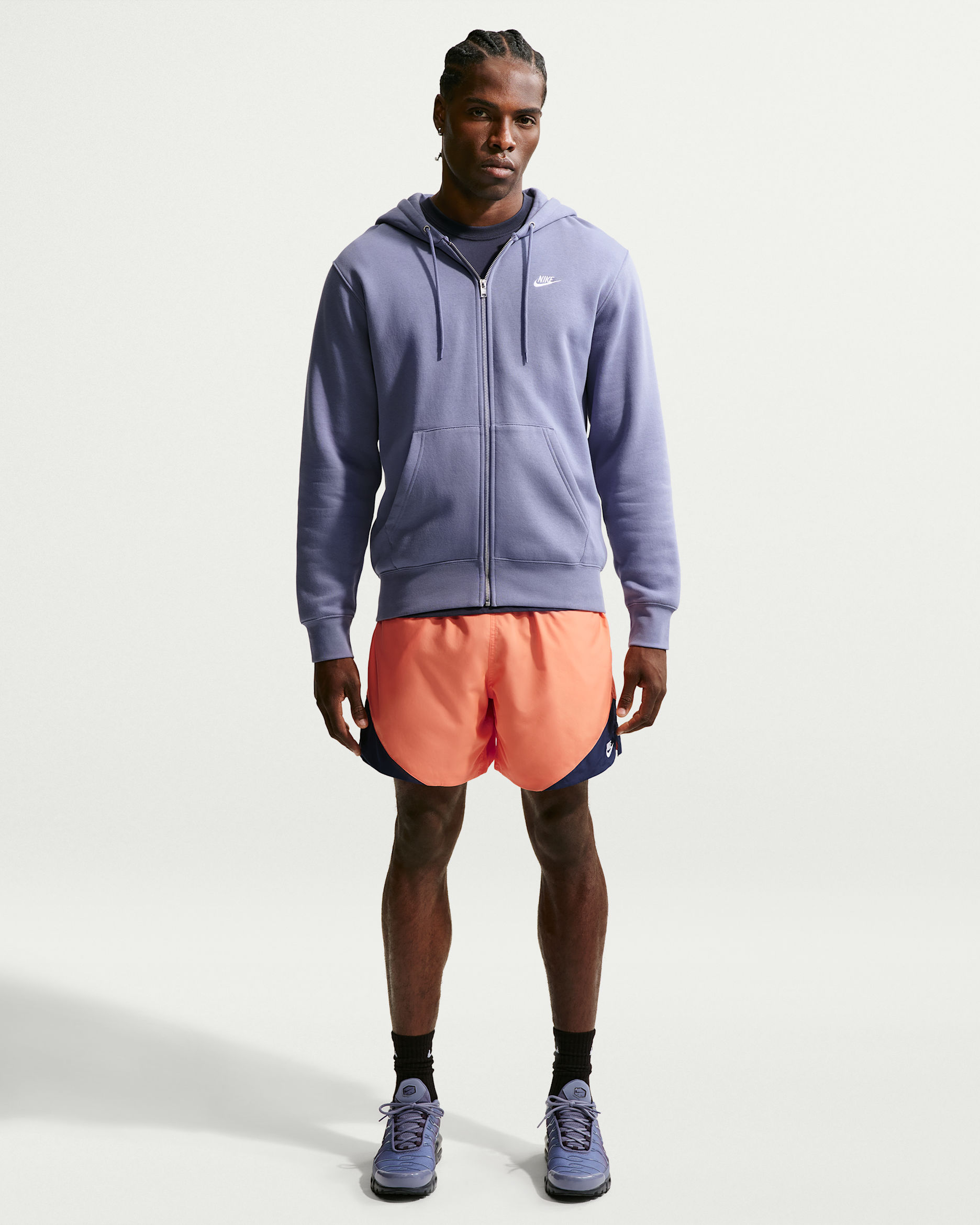 Shorts de tejido Woven ligeros para hombre Nike Windrunner - Escarcha naranja/Azul marino medianoche/Blanco