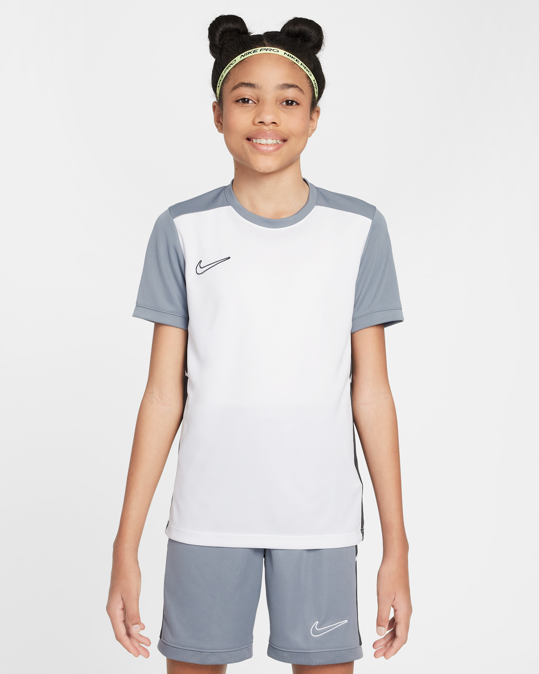 Playera de fútbol Dri-FIT para niños talla grande Nike Academy - Blanco/Antracita/Gris azulado/Antracita