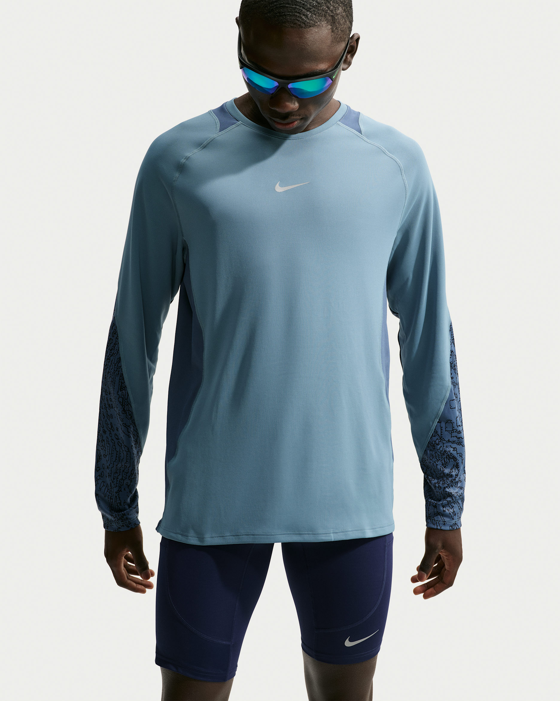 Nike Stride Men's Dri-FIT Winterized Long-Sleeve Running Top - Smokey Blue/New Slate