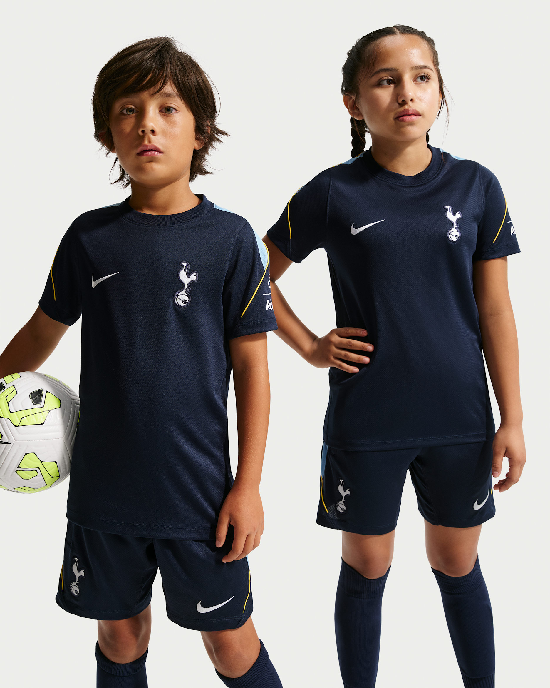 Tottenham Hotspur Strike Part superior de futbol de màniga curta Nike Dri-FIT - Nen/a - Obsidian/Varsity Maize/Blau clar/Blanc