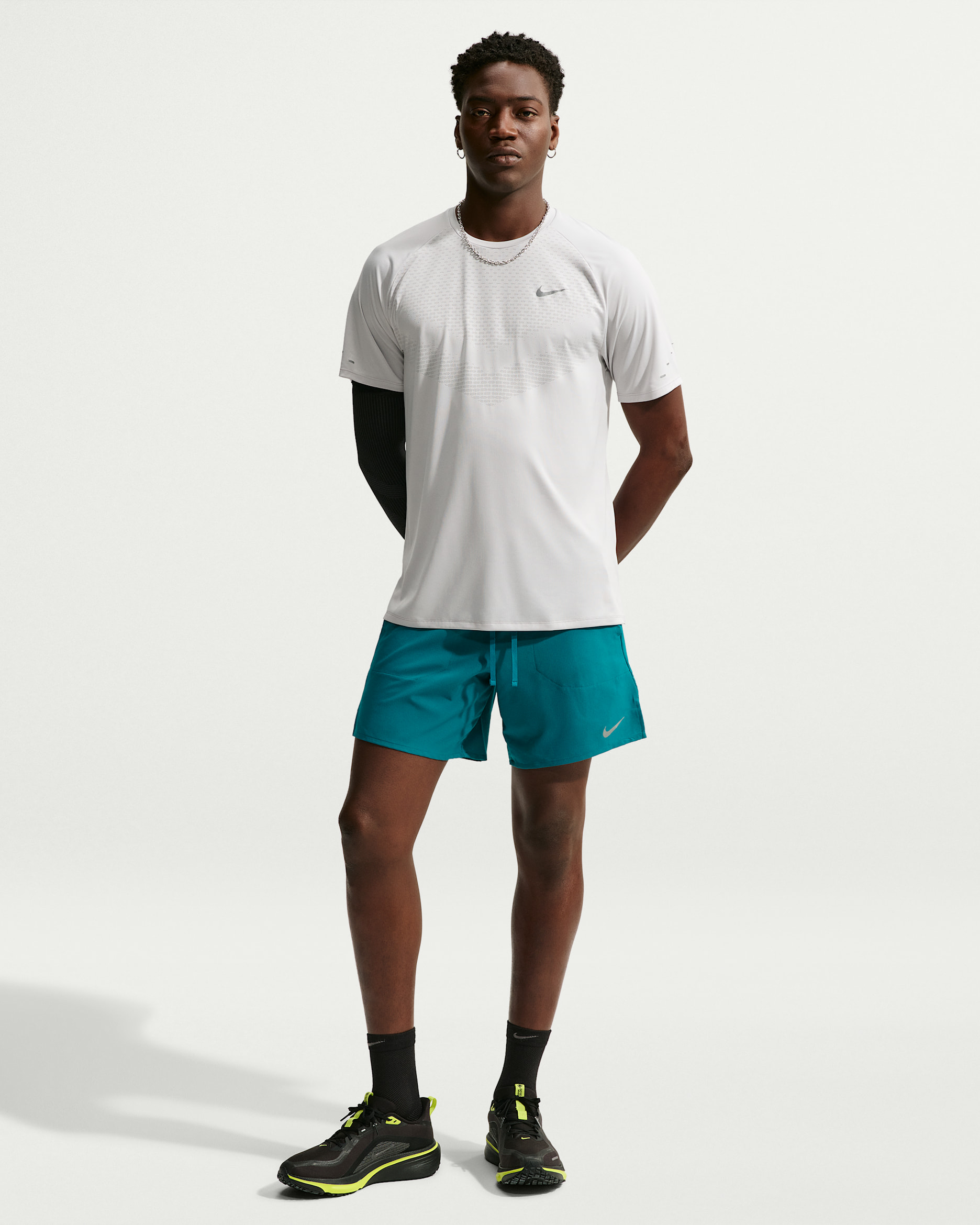 Nike Stride Men's Dri-FIT 18cm (approx.) Briefs-Lined Running Shorts - Bright Spruce