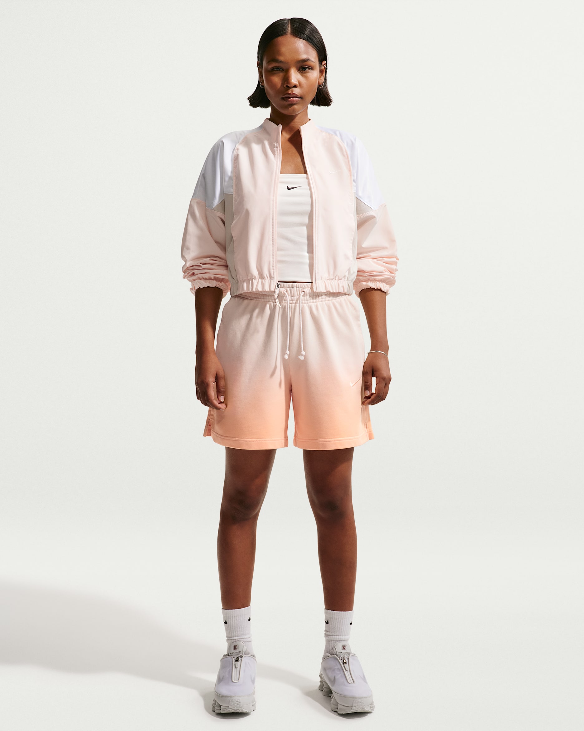 Nike Sportswear Phoenix Fleece Women's Mid-Rise Shorts - Chalk/Ice Peach/Ice Peach