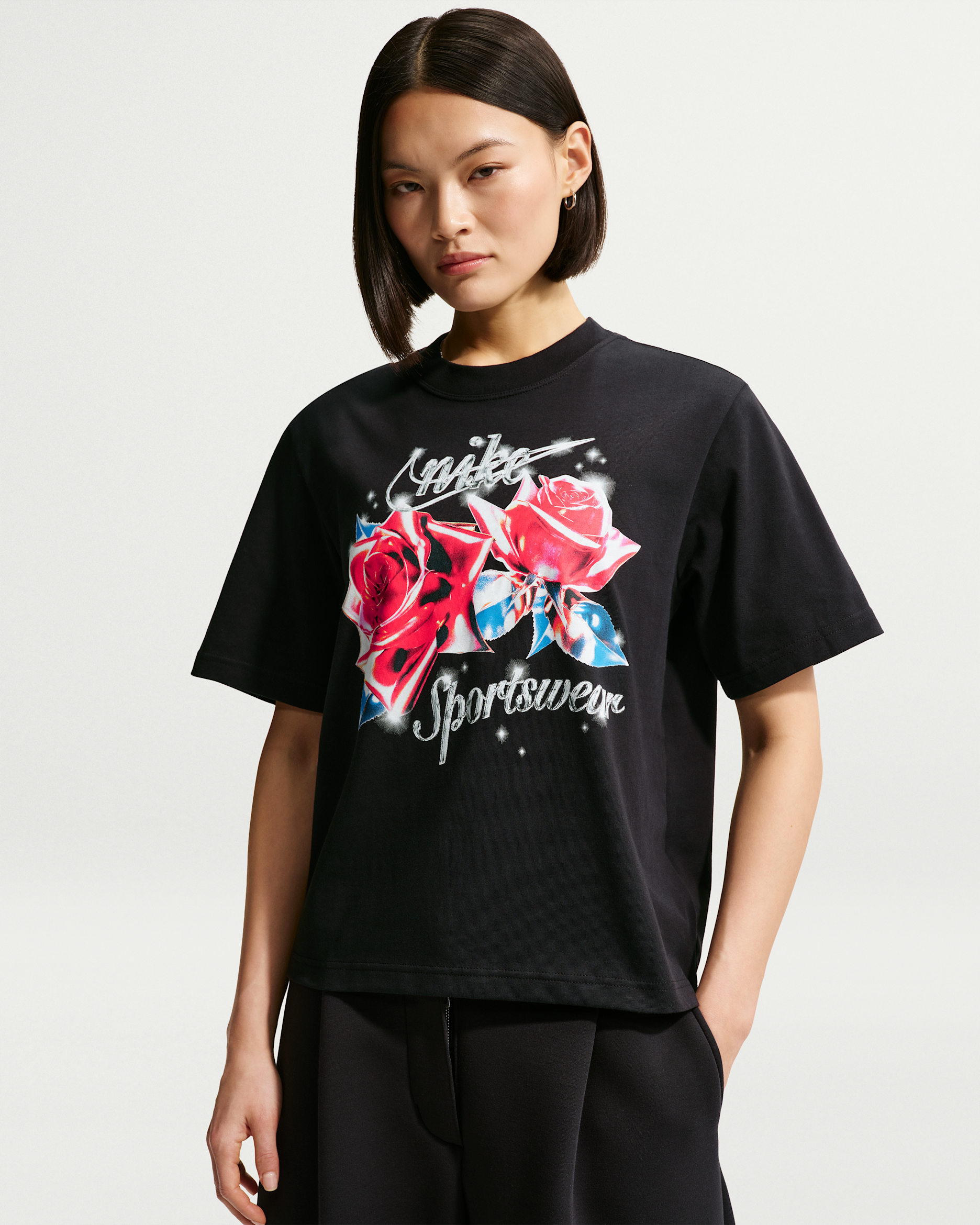 Nike Sportswear Women's Loose T-Shirt - Black