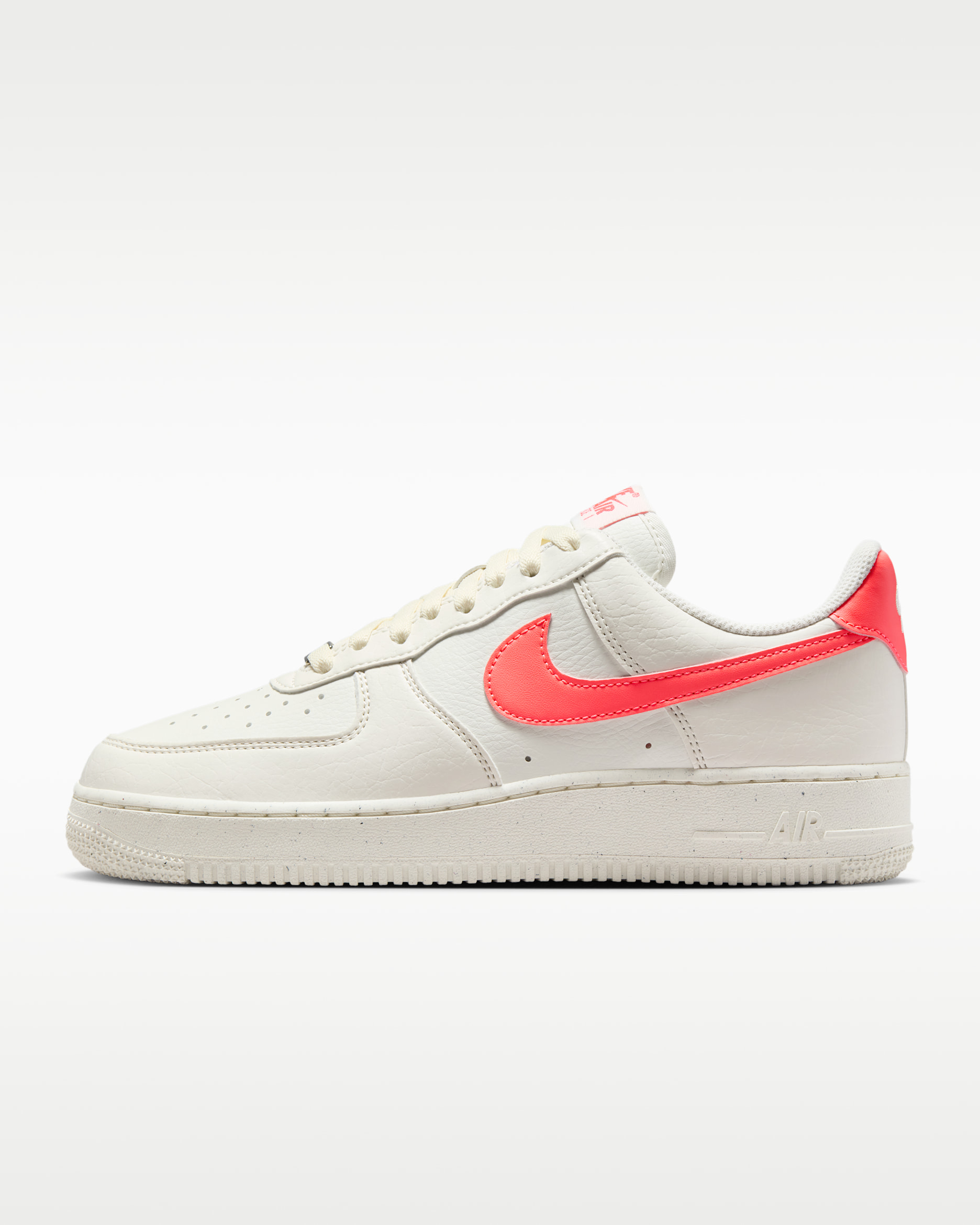 Tenis para mujer Nike Air Force 1 '07 Next Nature - Vela/Lava cálido/Plata metalizado/Vela