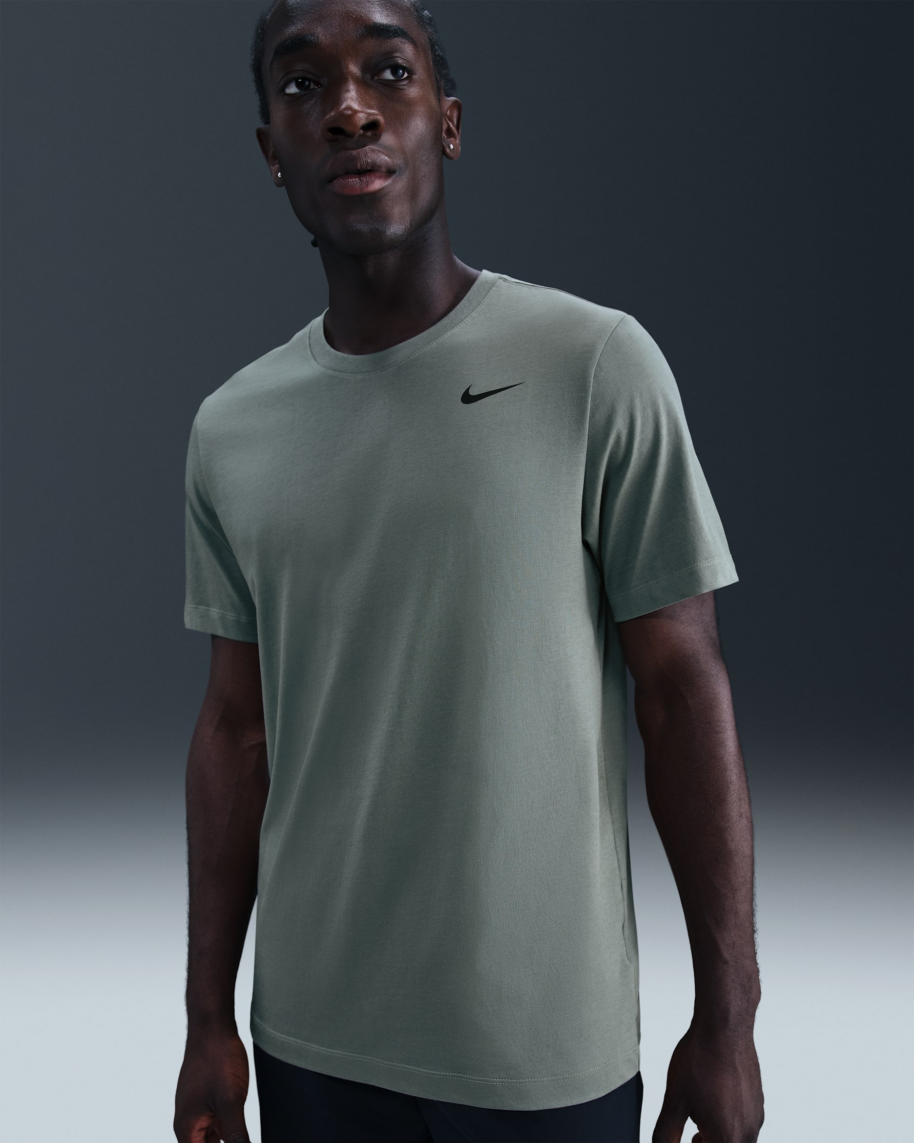 Nike Dri-FIT-fitness-T-shirt til mænd - Clay Green/sort
