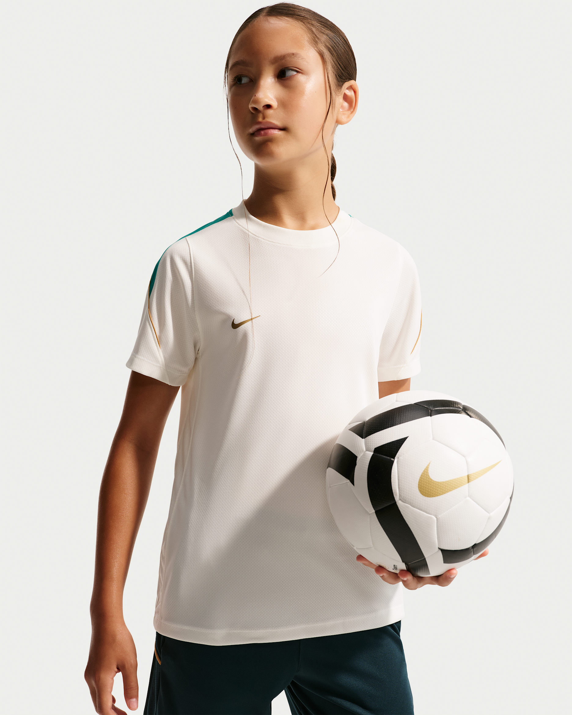 Nike Strike Older Kids' Dri-FIT Football Short-Sleeve Top - Sail/Rio Teal/Elemental Gold/Metallic Gold