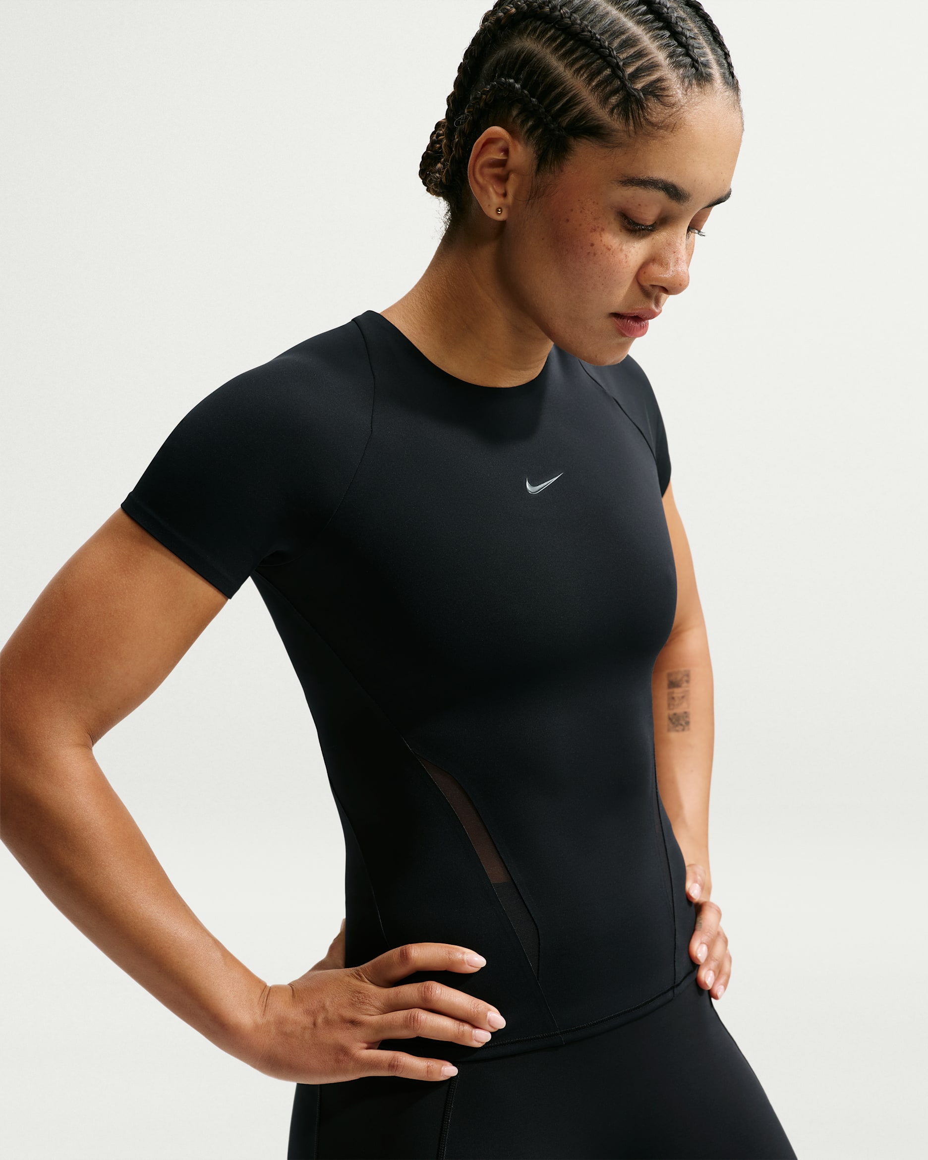 Nike Universa Women's Dri-FIT Short-Sleeve Top - Black/Anthracite/Dark Smoke Grey