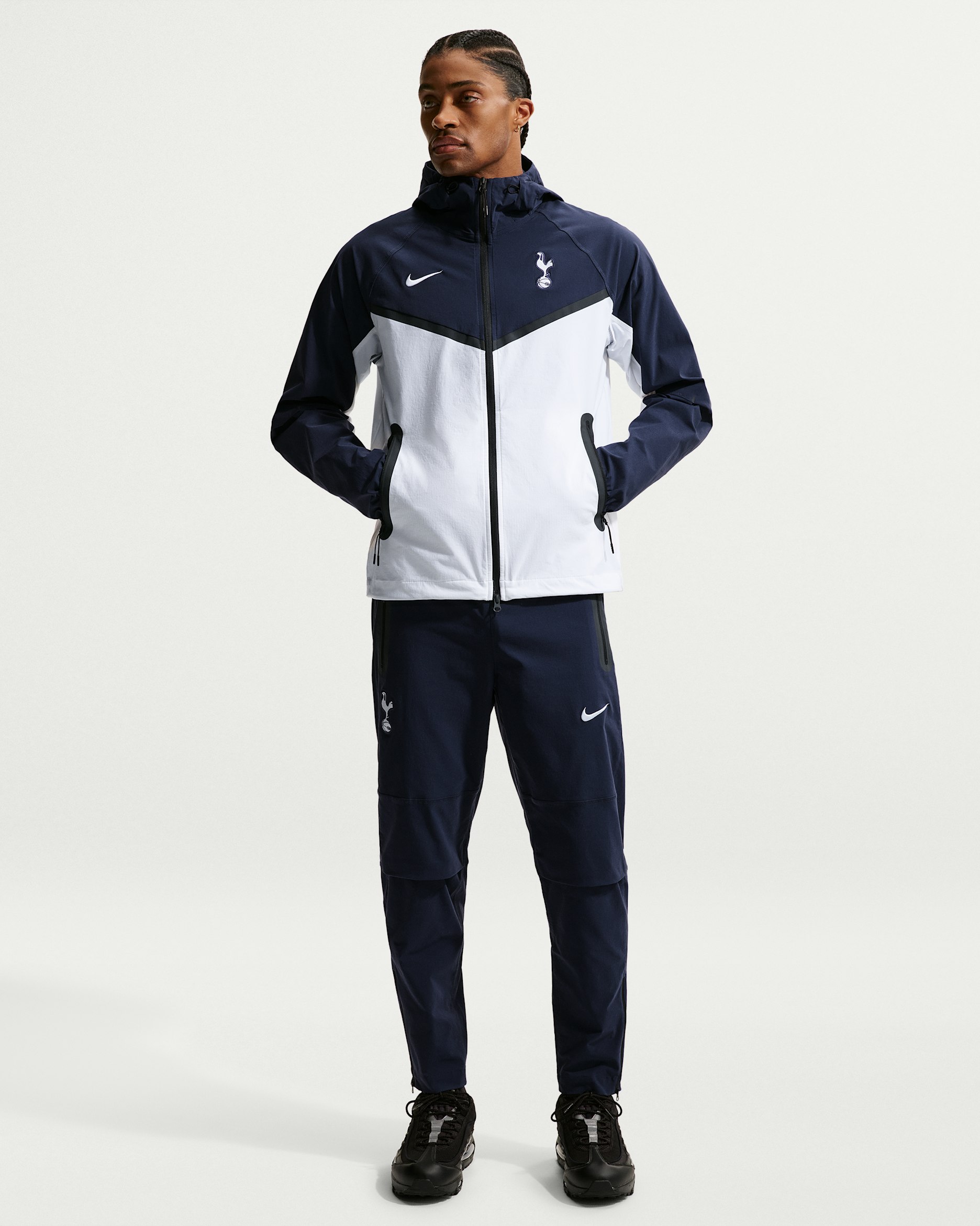Tottenham Hotspur Tech Nike Fußballhose aus Webmaterial (Herren) - Obsidian/Weiß