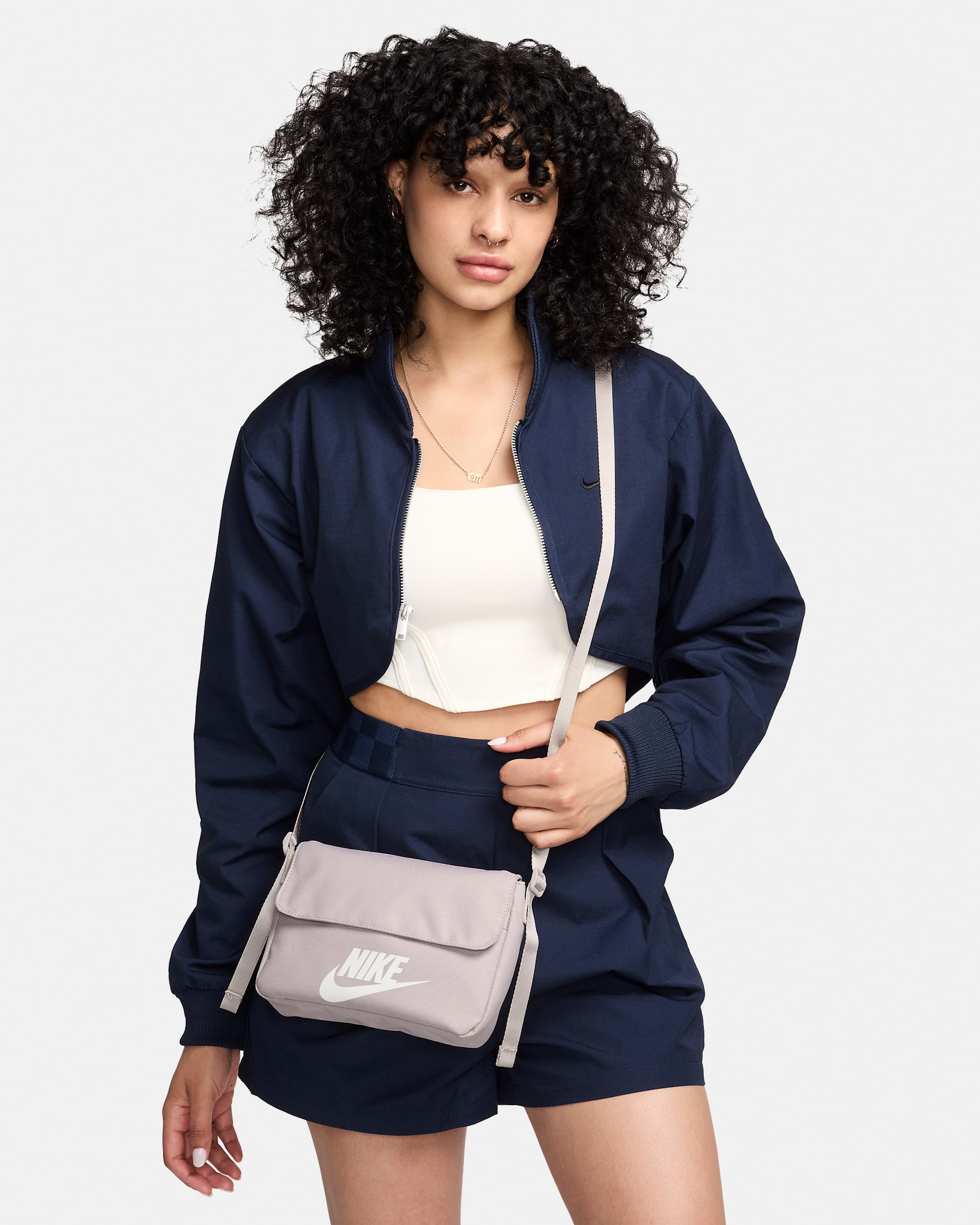 Nike Sportswear Women's Futura 365 Cross-Body Bag (3L) - Platinum Violet/Platinum Violet/Summit White