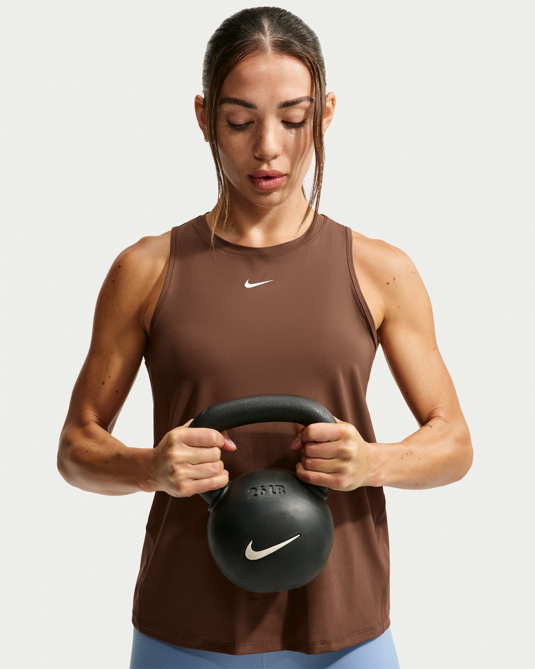Nike One Classic Dri-FIT singlet til dame - Cacao Wow/Hvit