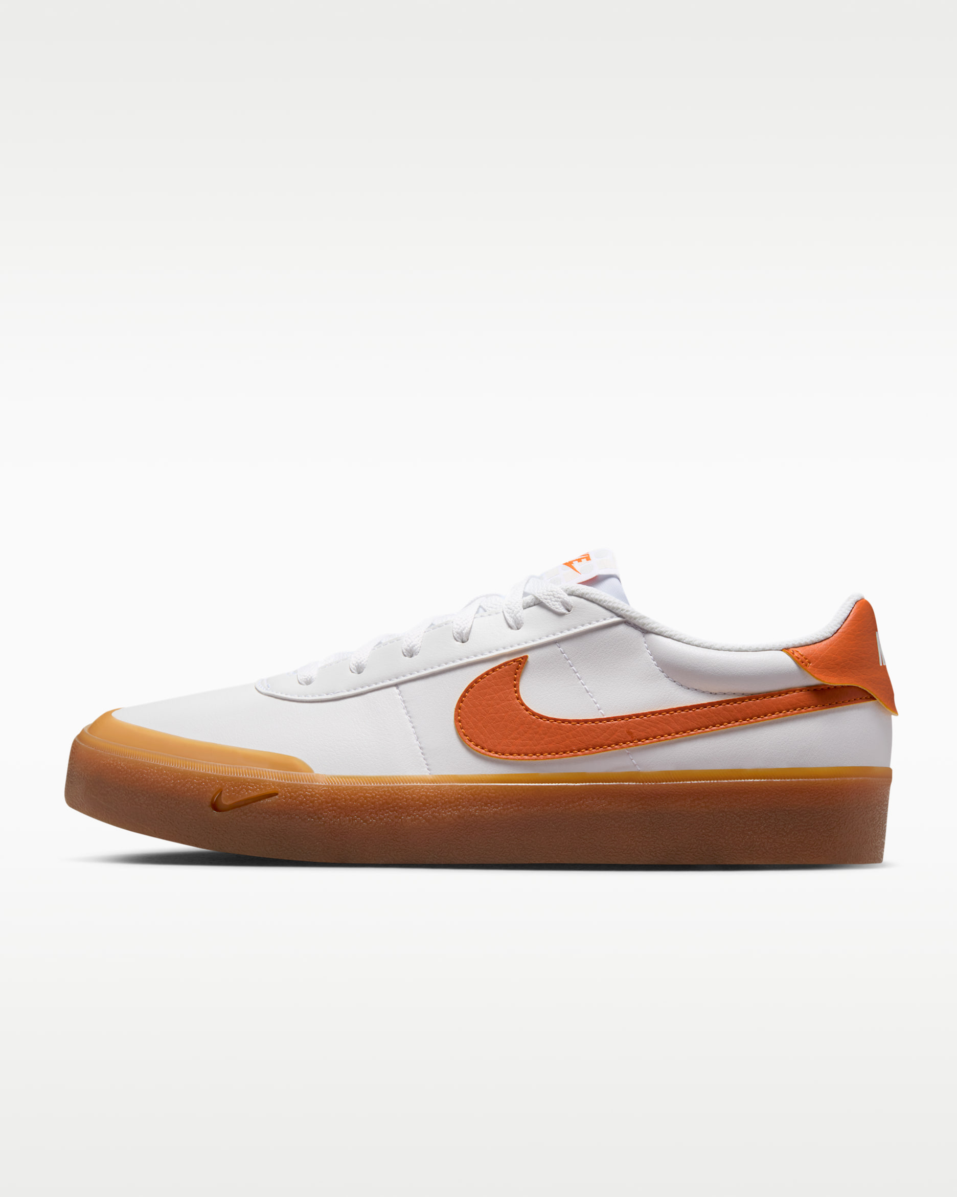 Tenis para hombre Nike Court Shot - Blanco/Marrón medio goma/Platino puro/Naranja fogata