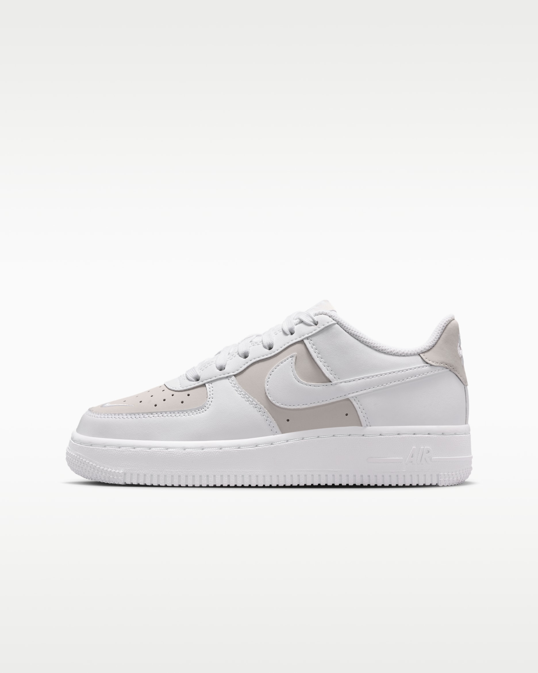Boty Nike Air Force 1 pro větší děti - Bílá/Vast Grey/Bílá