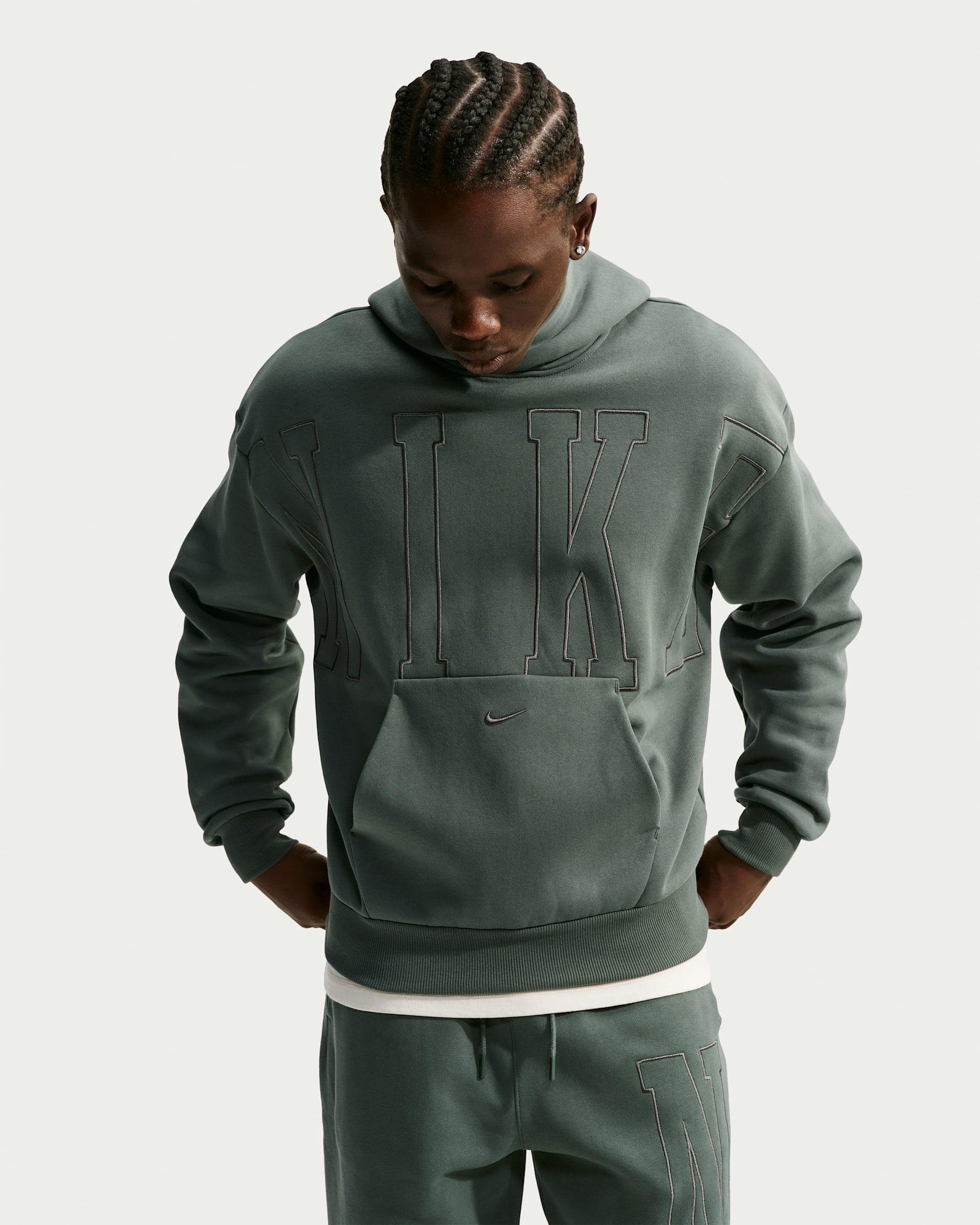 Nike Solo Fleece Men's Loose Pullover Hoodie - Camo Green/Newsprint