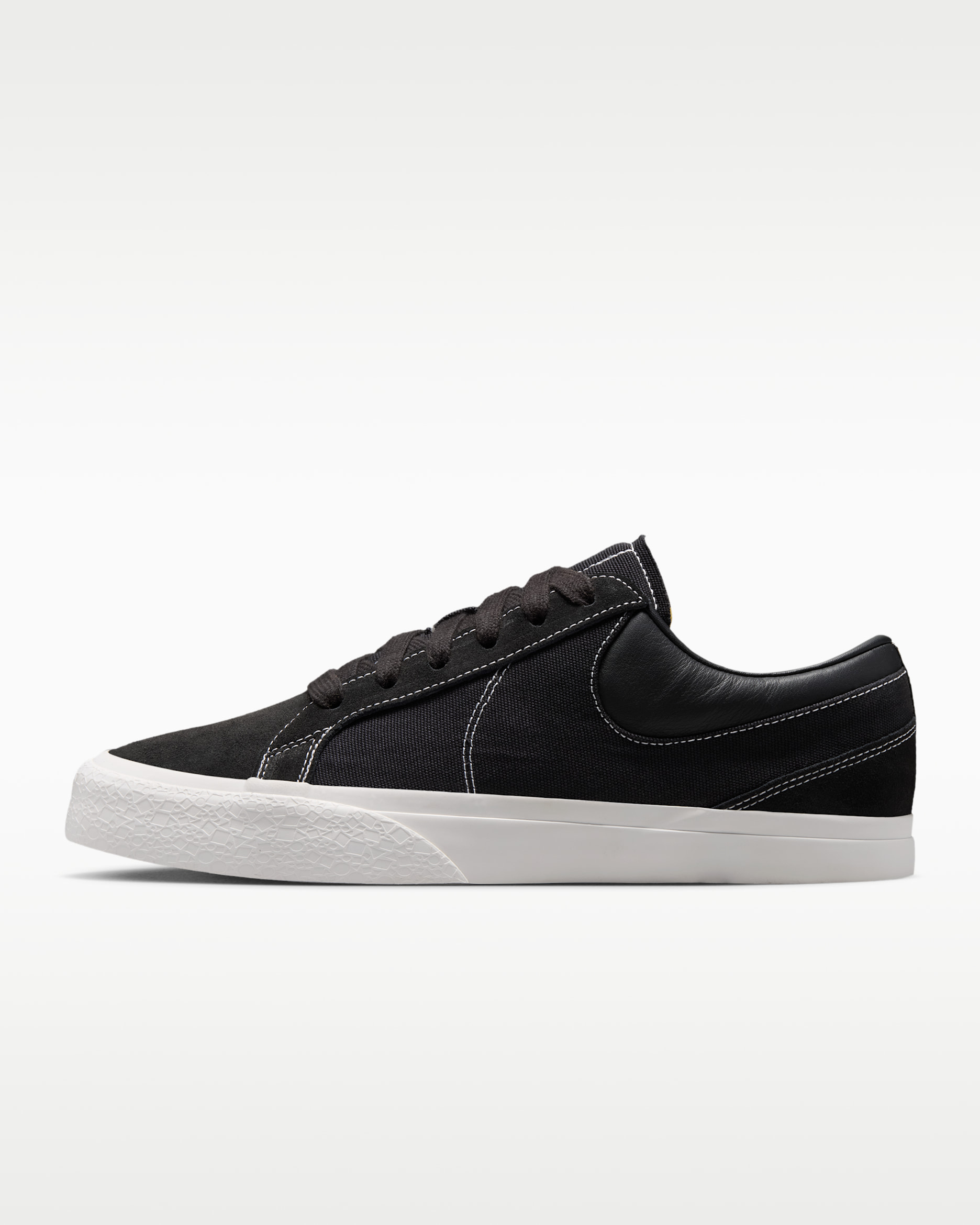 Tenis para hombre Nike Blazy - Negro/Vela/Blanco/Negro