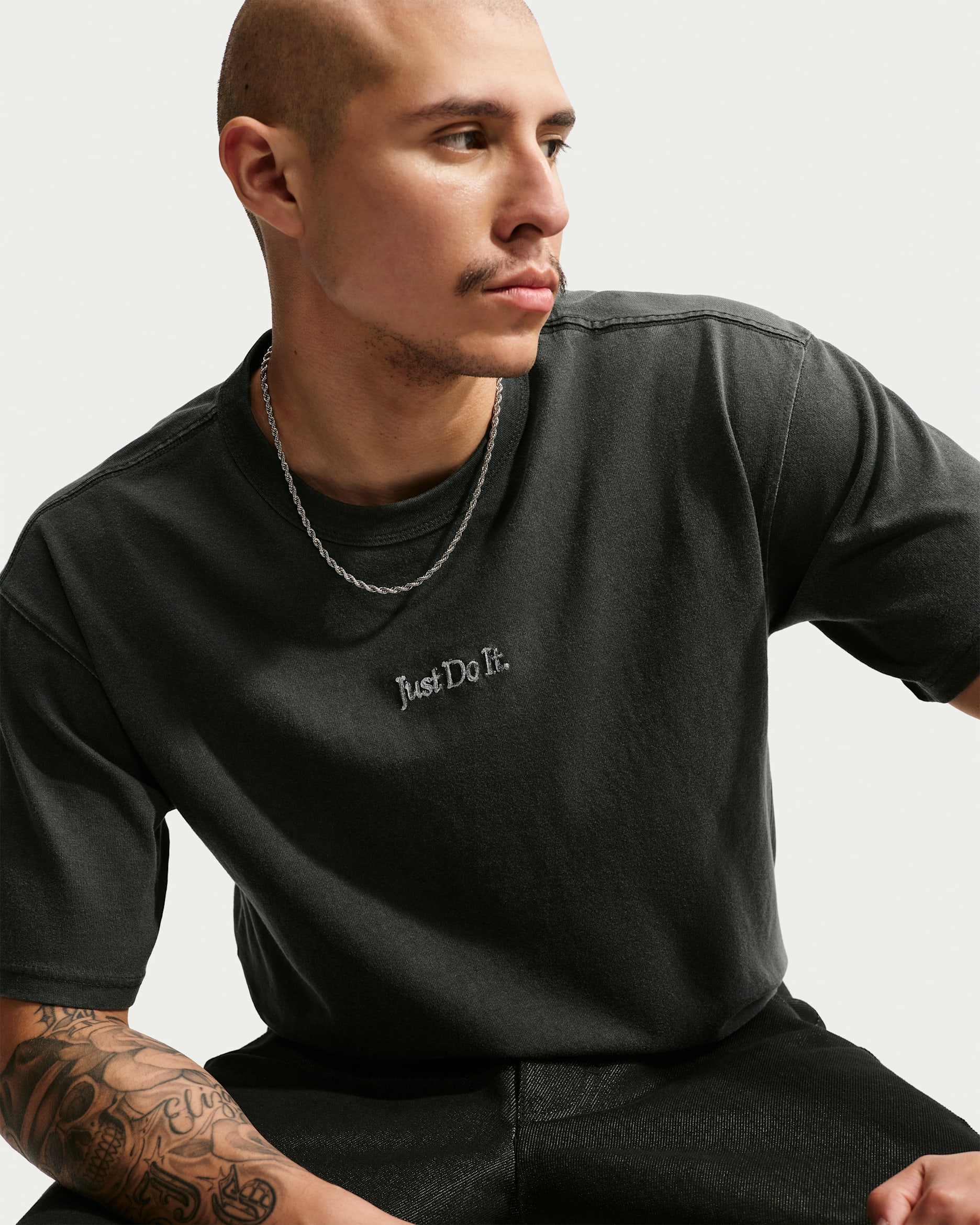 Nike Sportswear Premium Essentials T-Shirt - Newsprint