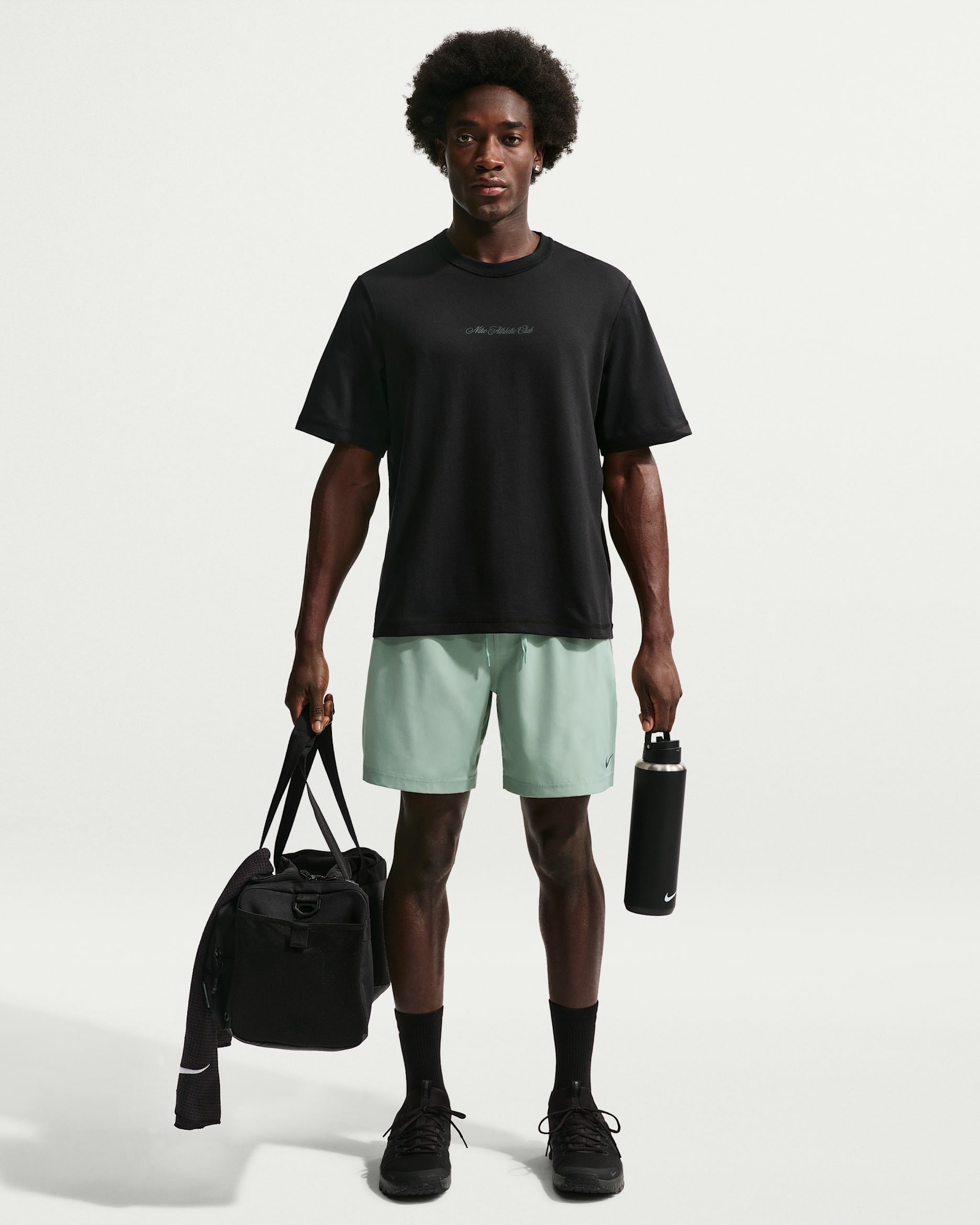 Shorts Dri-FIT de 18 cm versátiles sin forro para hombre Nike Form - Vapor/Negro