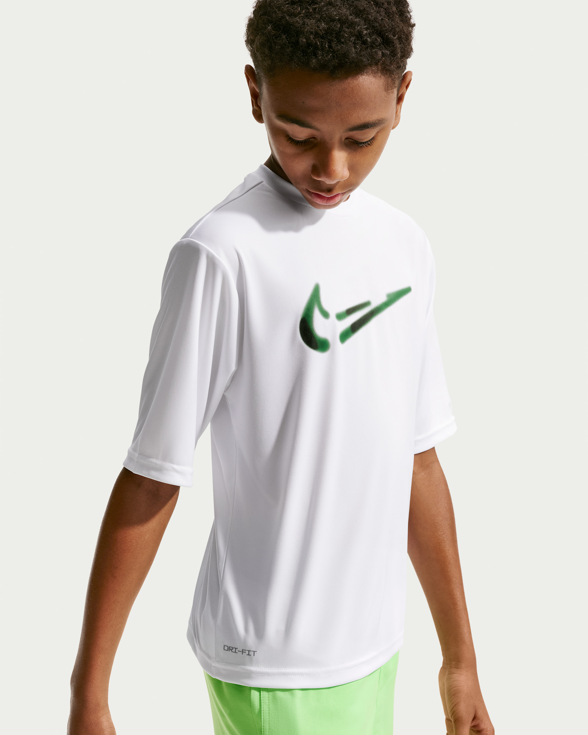 Playera de manga corta Dri-FIT UV para niño talla grande Nike Swim Hydroguard - Blanco