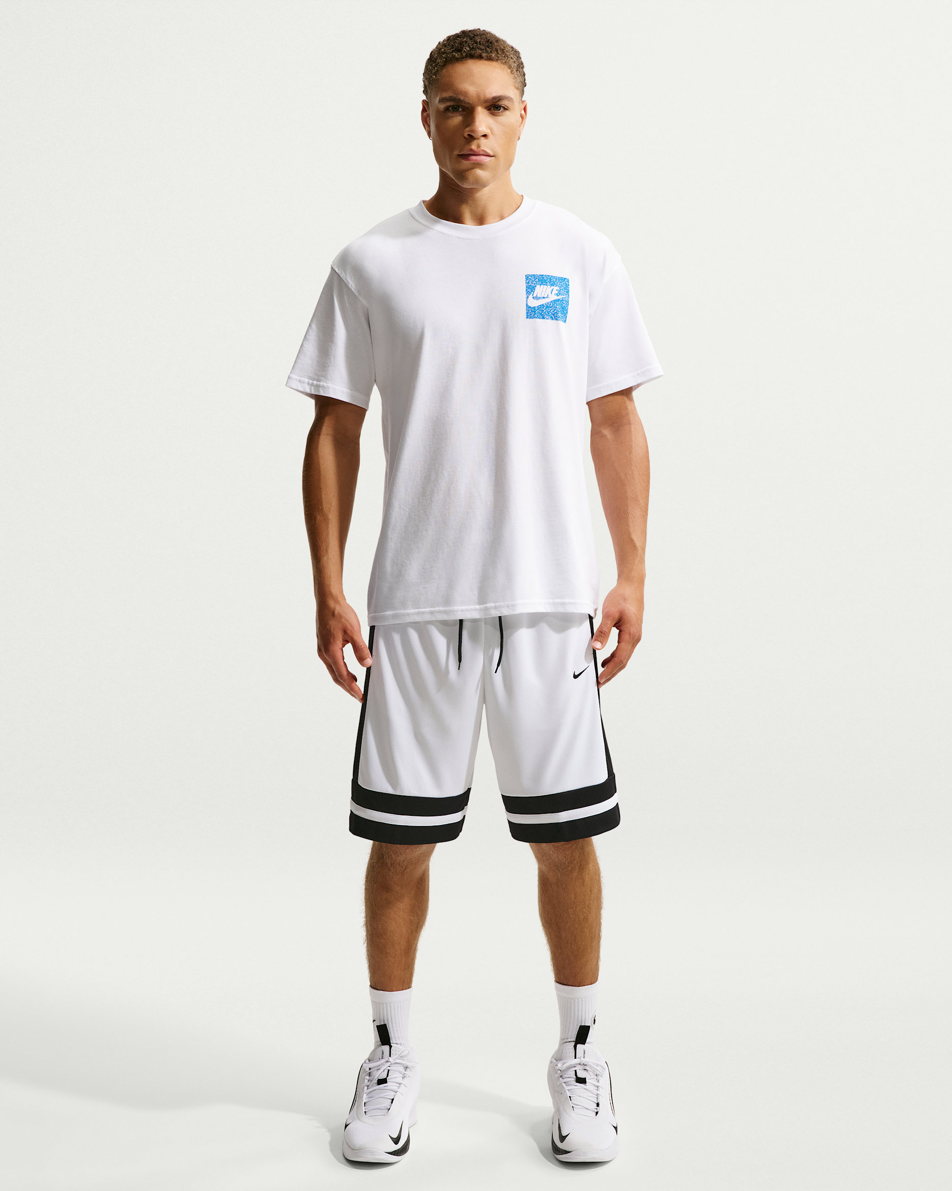 กางเกงบาสเก็ตบอลขาสั้น 10 นิ้วผู้ชาย Dri-FIT Nike Game Classic - ขาว/ดำ/ขาว/ดำ
