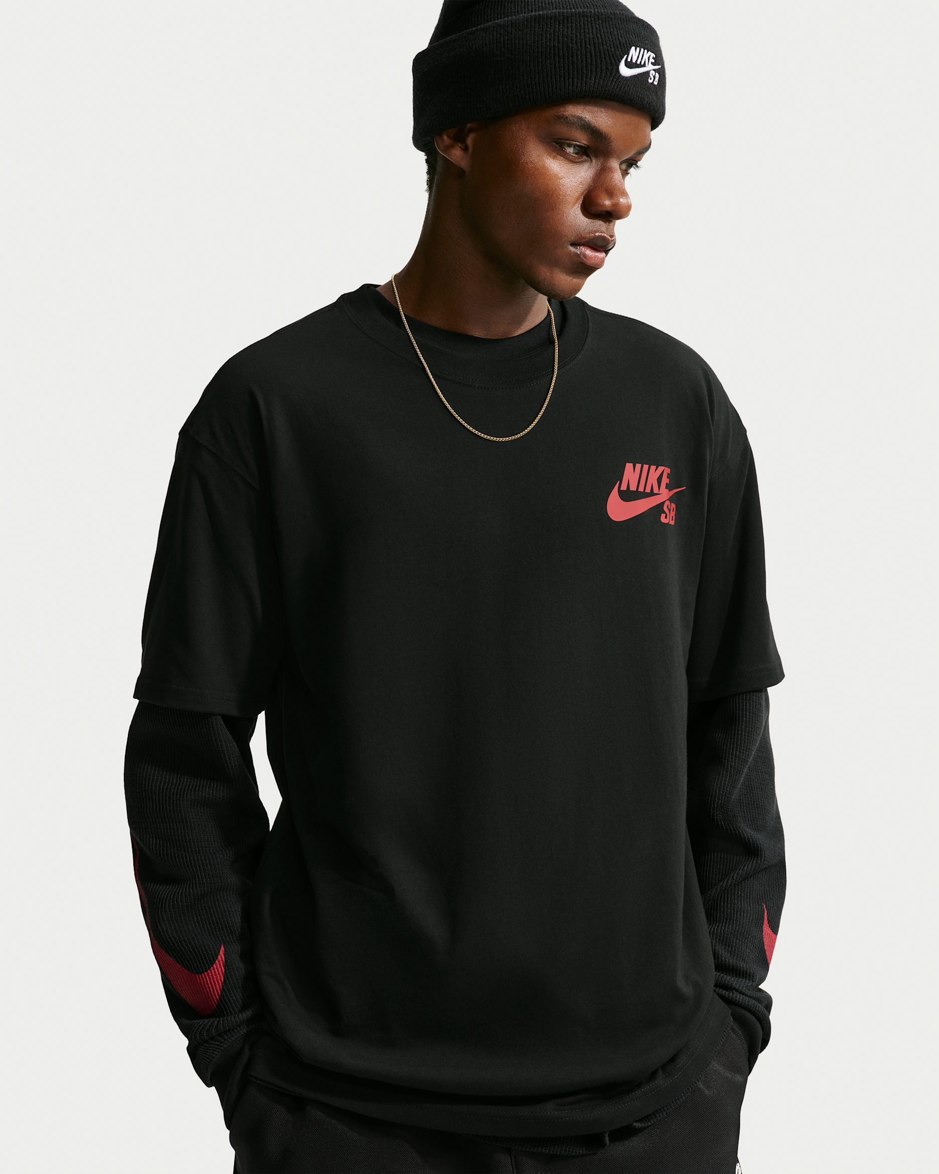 Nike SB Logo Skate T-Shirt - Black/University Red