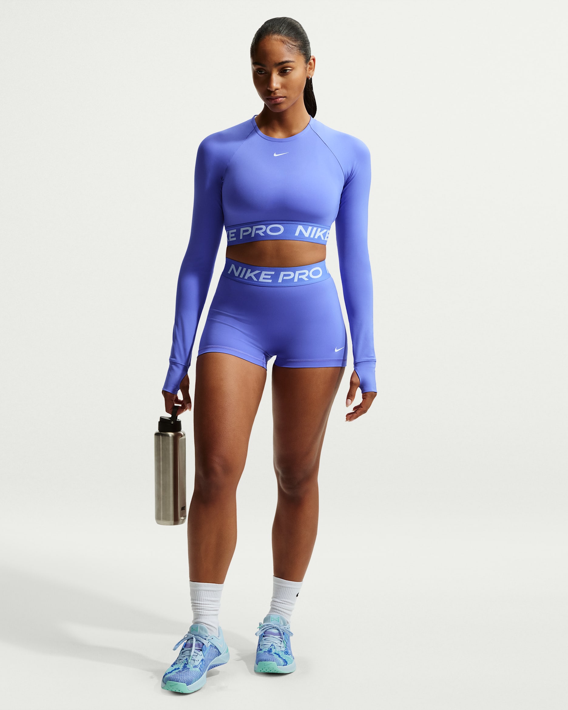 Nike Pro Women's Mid-Rise 7.5cm (approx.) Biker Shorts - Sapphire/White