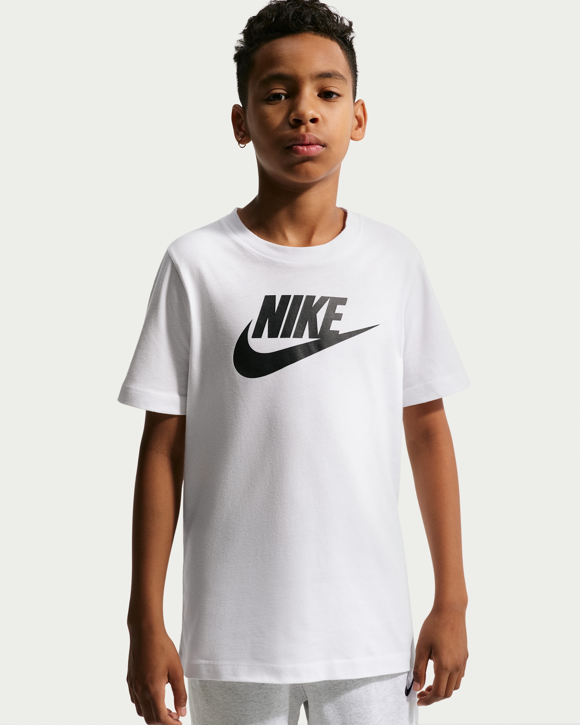 Nike Sportswear Older Kids' T-Shirt - White/Black/Black