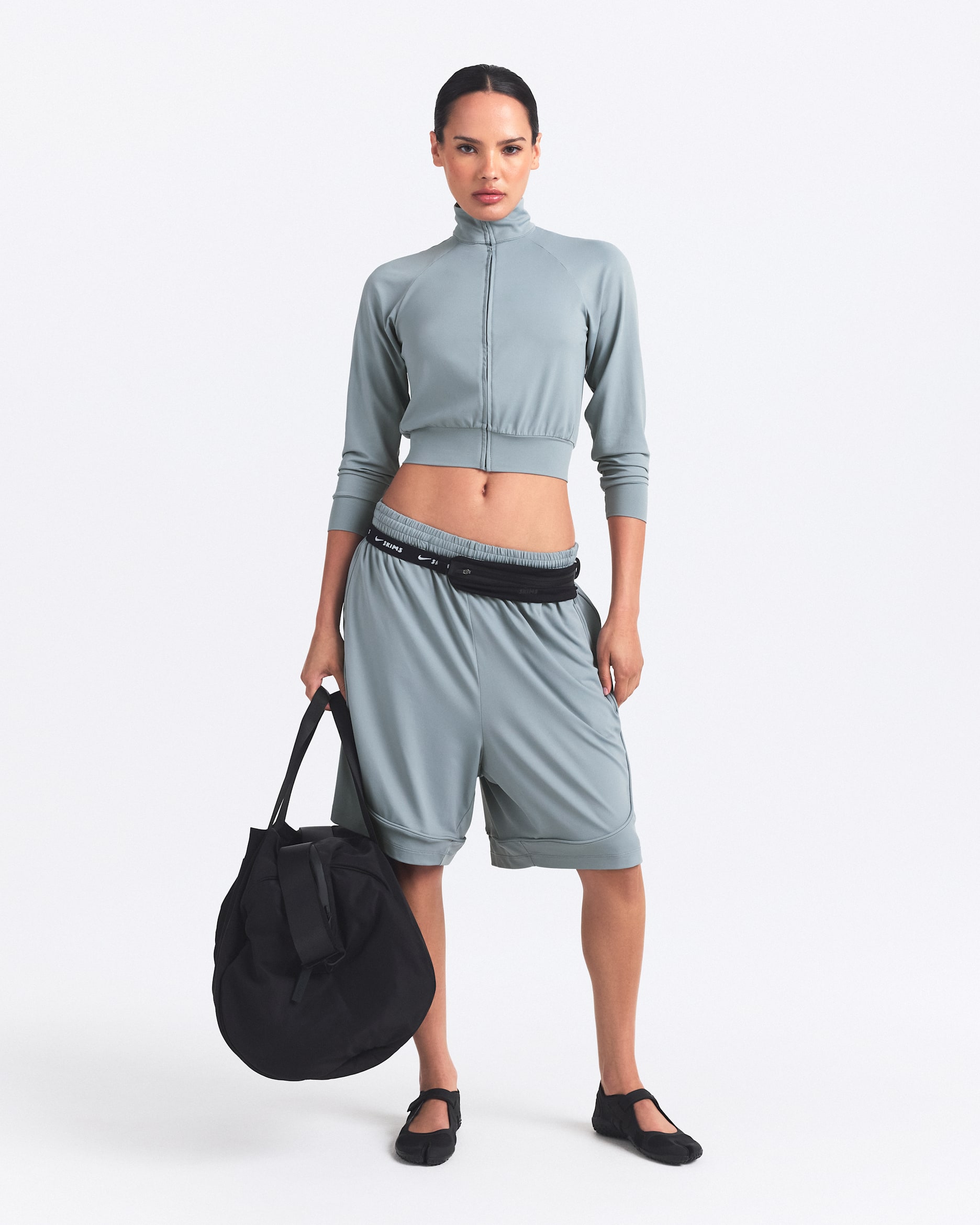 NikeSKIMS Airy Women's Relaxed Shorts - NSKM WSHD PACFC