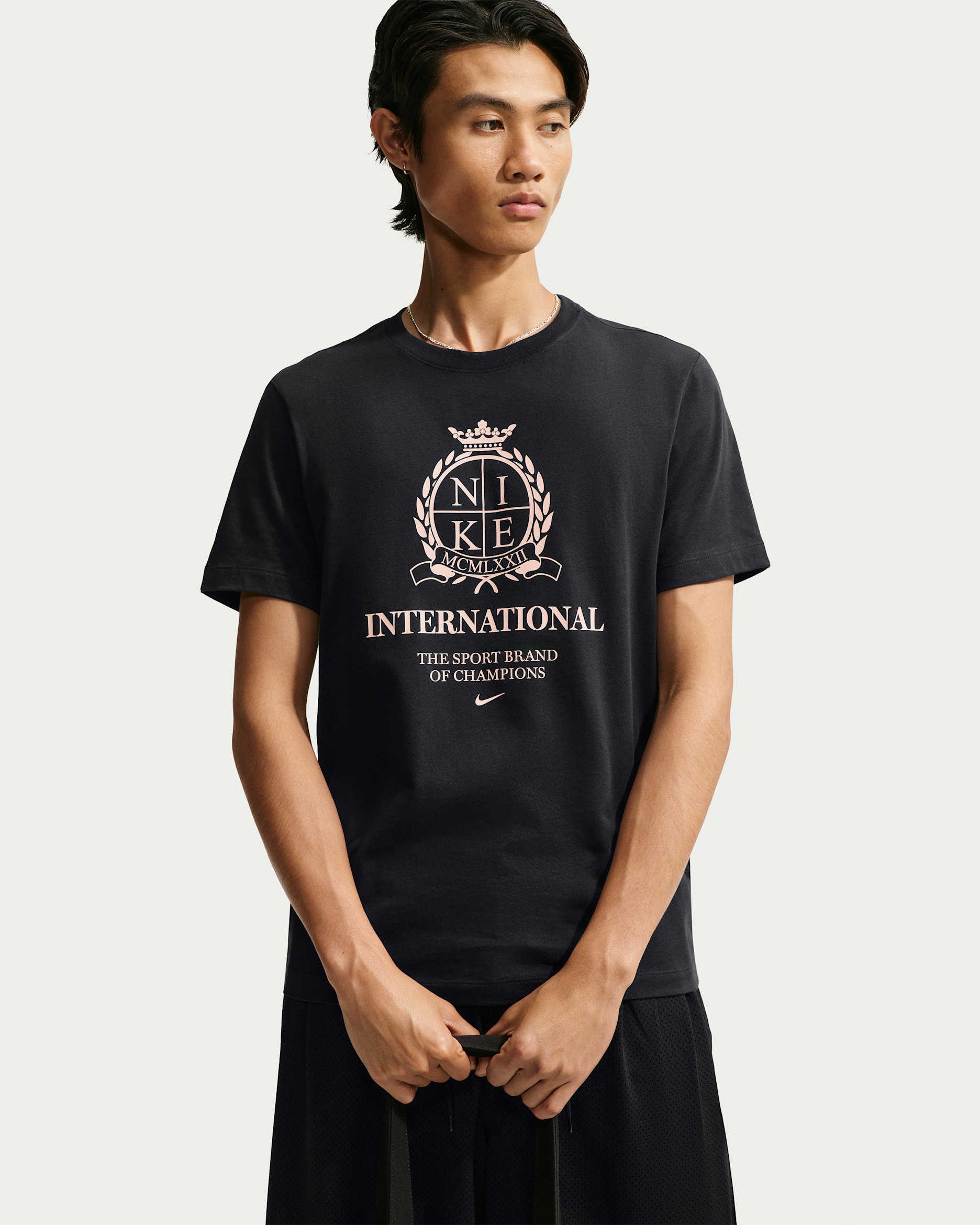 Nike Sportswear Men's T-Shirt - Black
