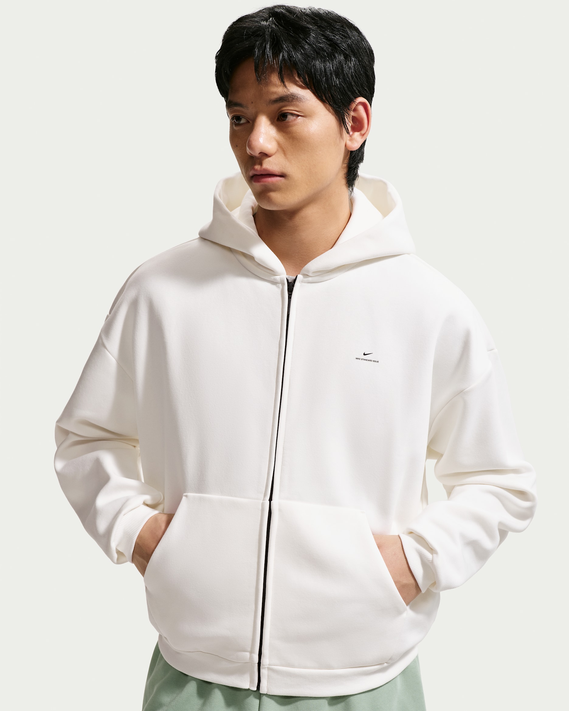 Nike Standard Issue Men's Therma-FIT Full-Zip Basketball Hoodie - Sail/Black