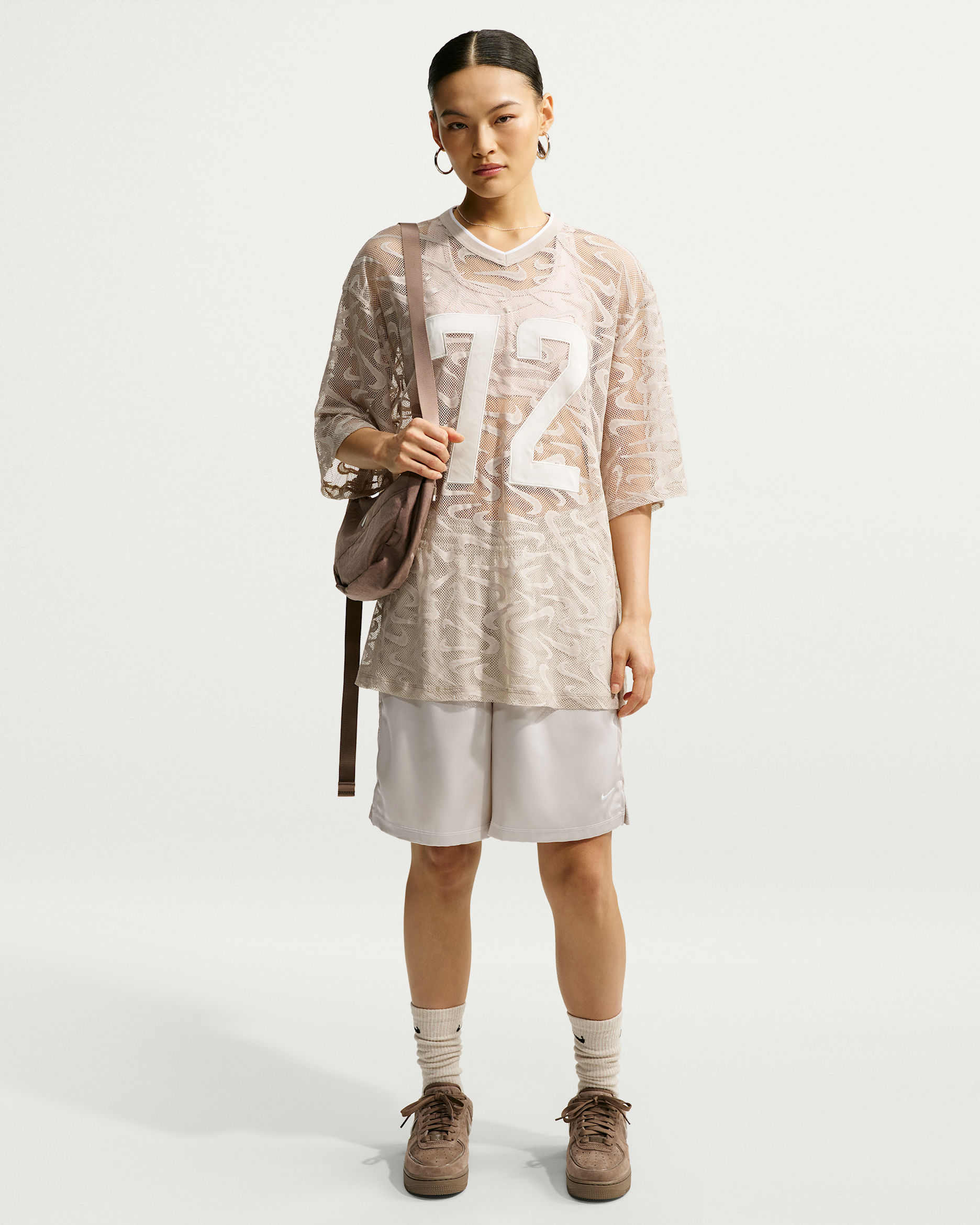 Short ample taille mi-haute Nike Sportswear Chill Lace pour femme - Light Bone/Cream II/Blanc