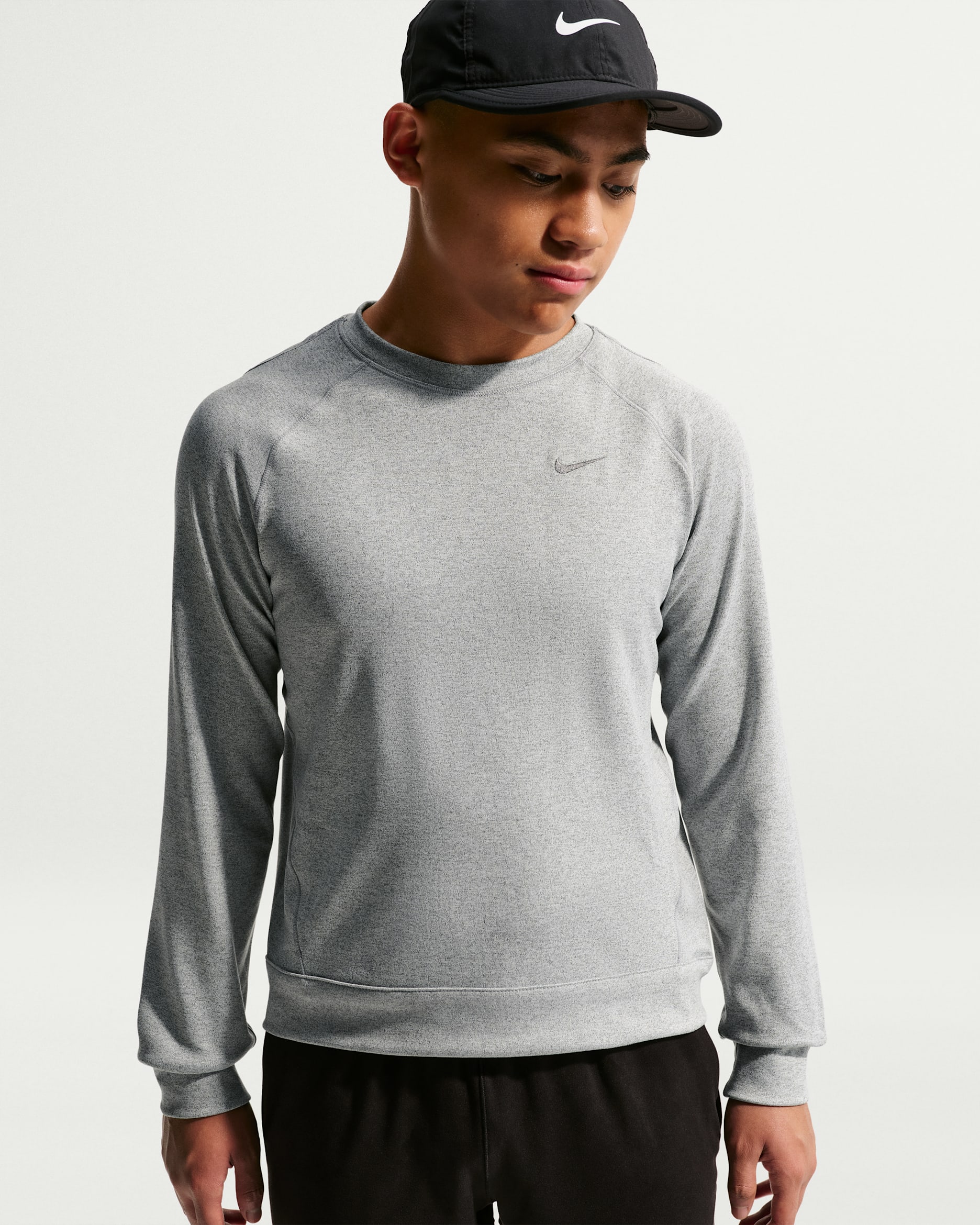 Nike Primary Nano Big Kids' (Boys') Dri-FIT UV Long-Sleeve Crew-Neck Top - Smoke Grey/Light Smoke Grey/Heather/Smoke Grey