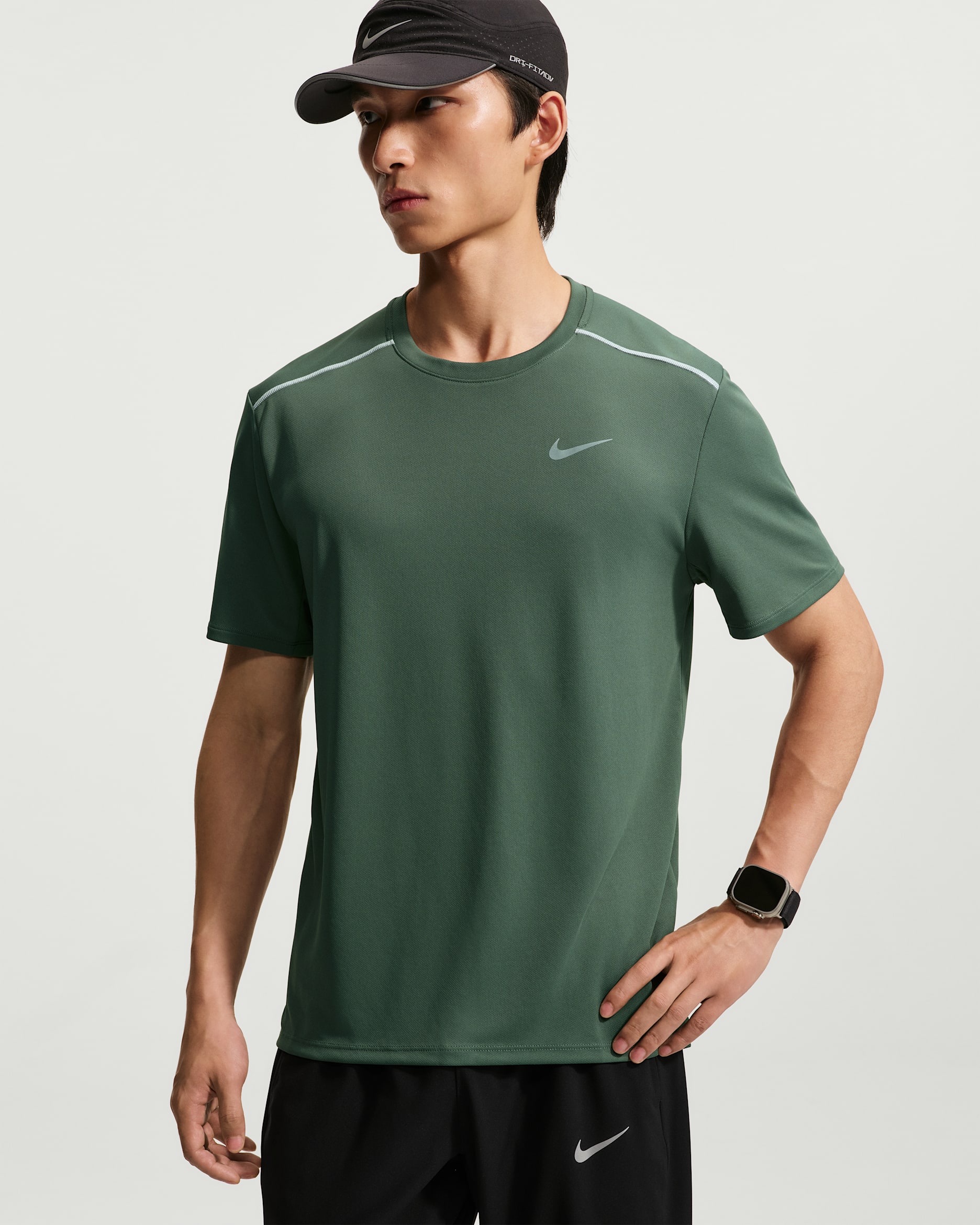 เสื้อวิ่งแขนสั้นป้องกัน UV ผู้ชาย Dri-FIT Nike Miler - Camo Green/Mineral Slate
