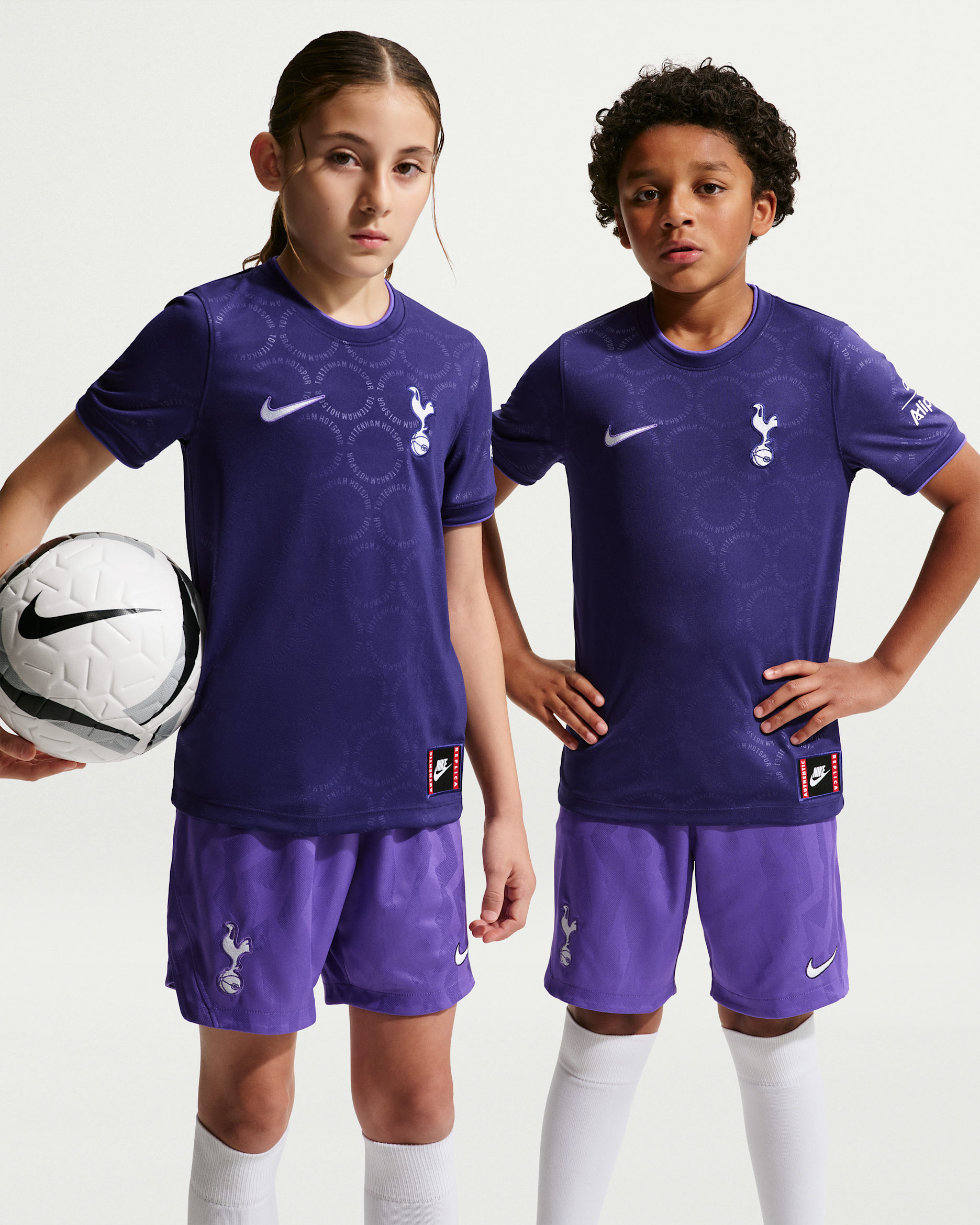 Tottenham Hotspur Third Nike-opvarmningstrøje til fodbold til større børn - New Orchid/Psychic Purple/hvid