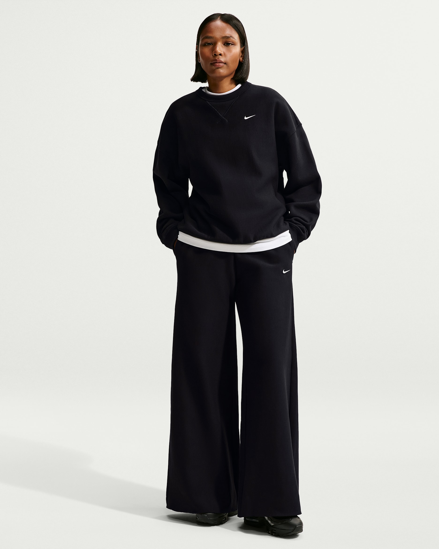 Nike Studio Fleece Heavyweight Women's Mid-Rise Wide-Leg Pants - Total Black/Sail
