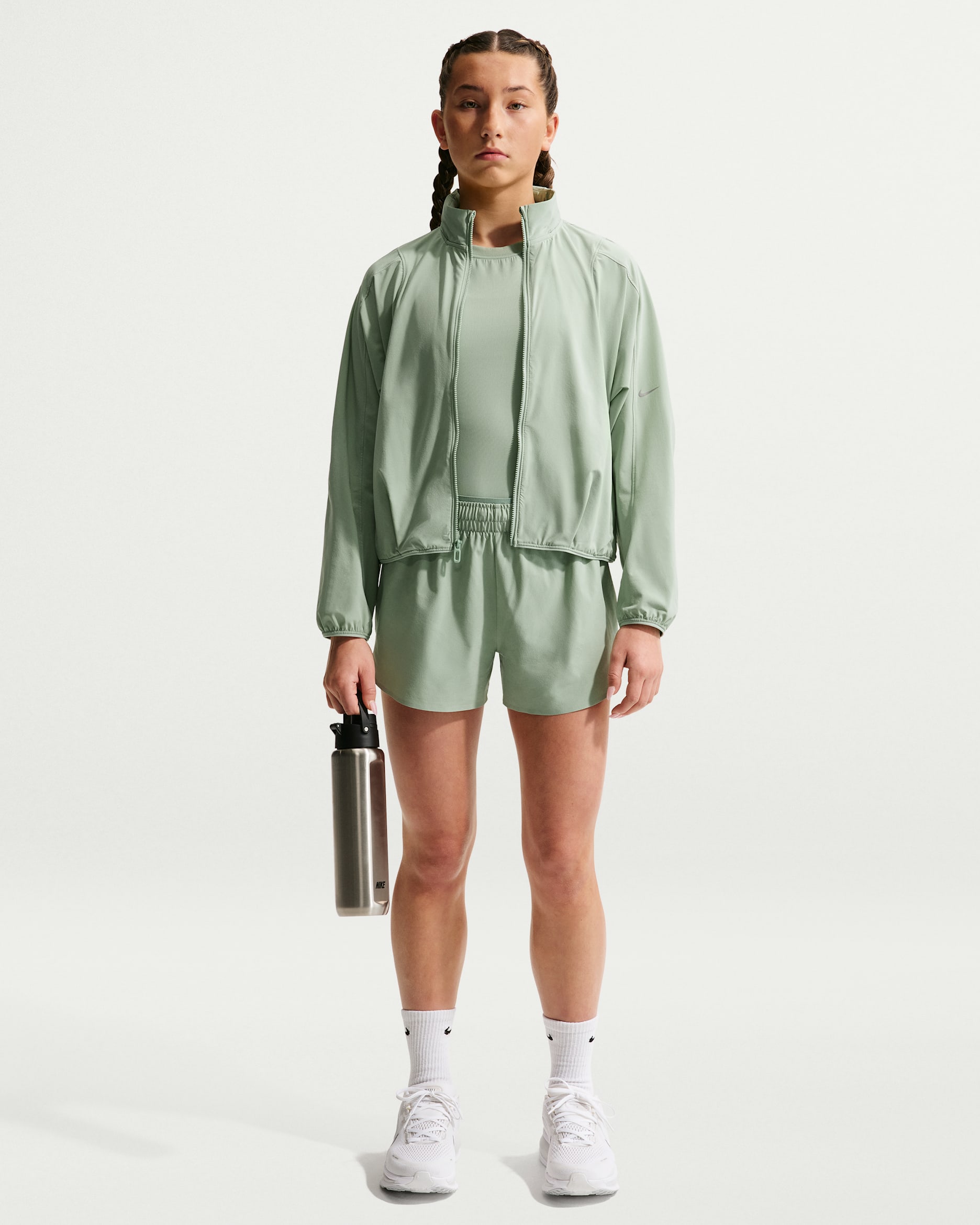 ナイキ MAVN ガールズ Dri-FIT 8cm ミッドライズ レペル ランニングショートパンツ - スチーム/スチーム