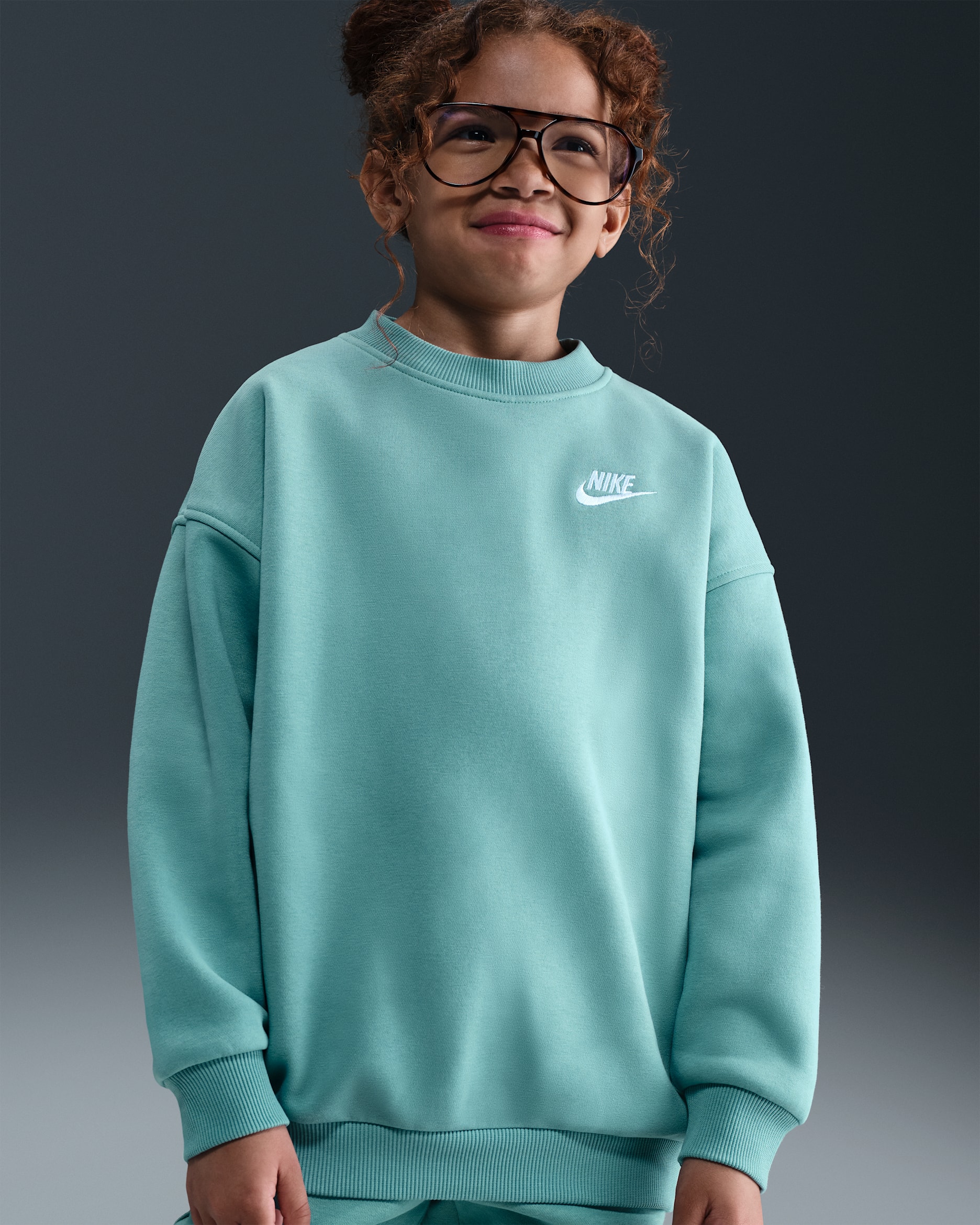 Nike Sportswear Club Fleece Big Kids' Oversized Sweatshirt - Cannon/Cannon/White