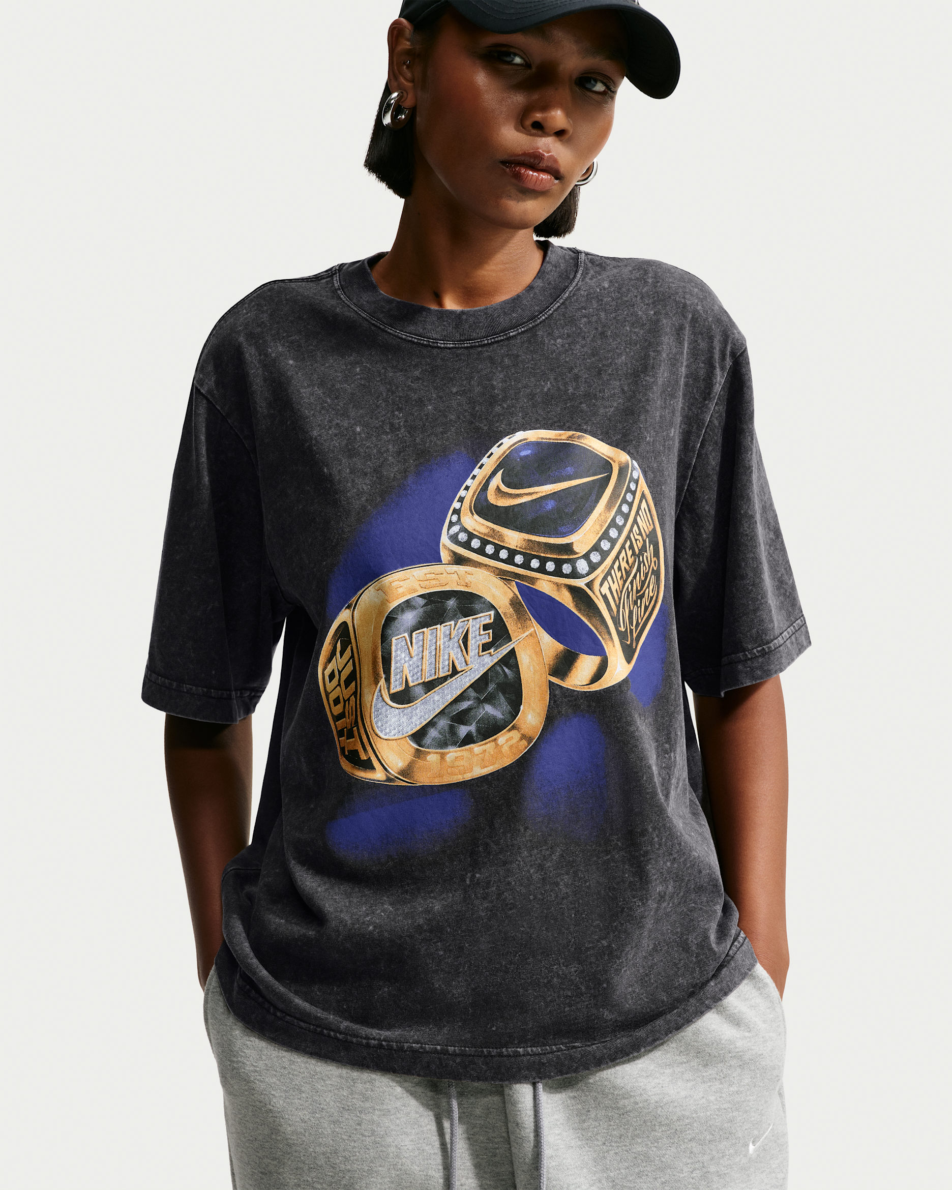 Nike Sportswear Classic Women's Boxy T-Shirt - Black