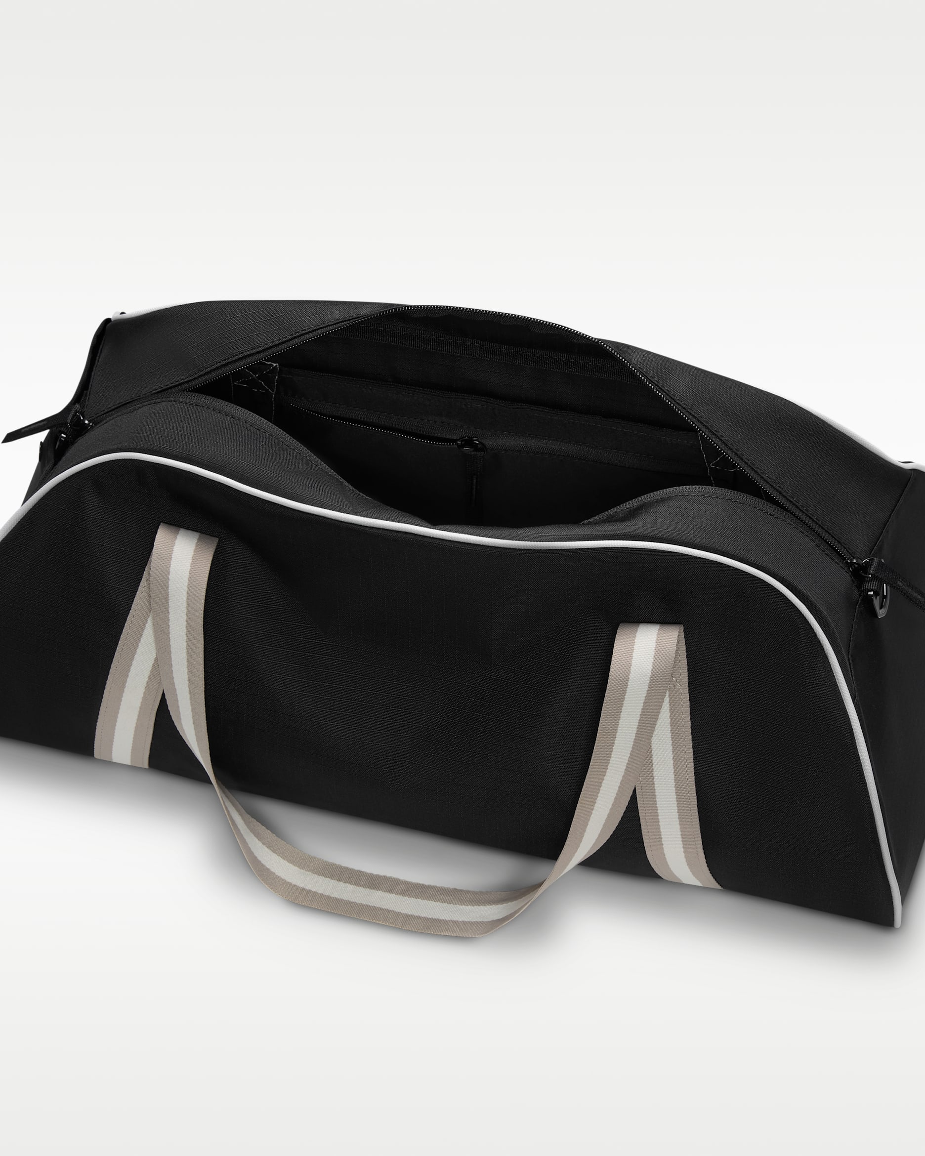 Nike Gym Club Training Bag (24L) - Black/College Grey/Summit White