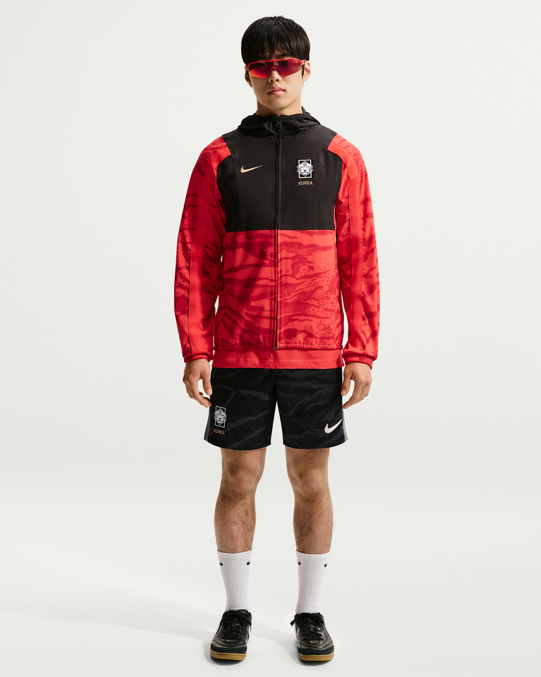 대한민국 2026 스타디움 홈 남성 나이키 드라이 핏 축구 레플리카 쇼츠 - 블랙/글로벌 레드/화이트/클럽 골드