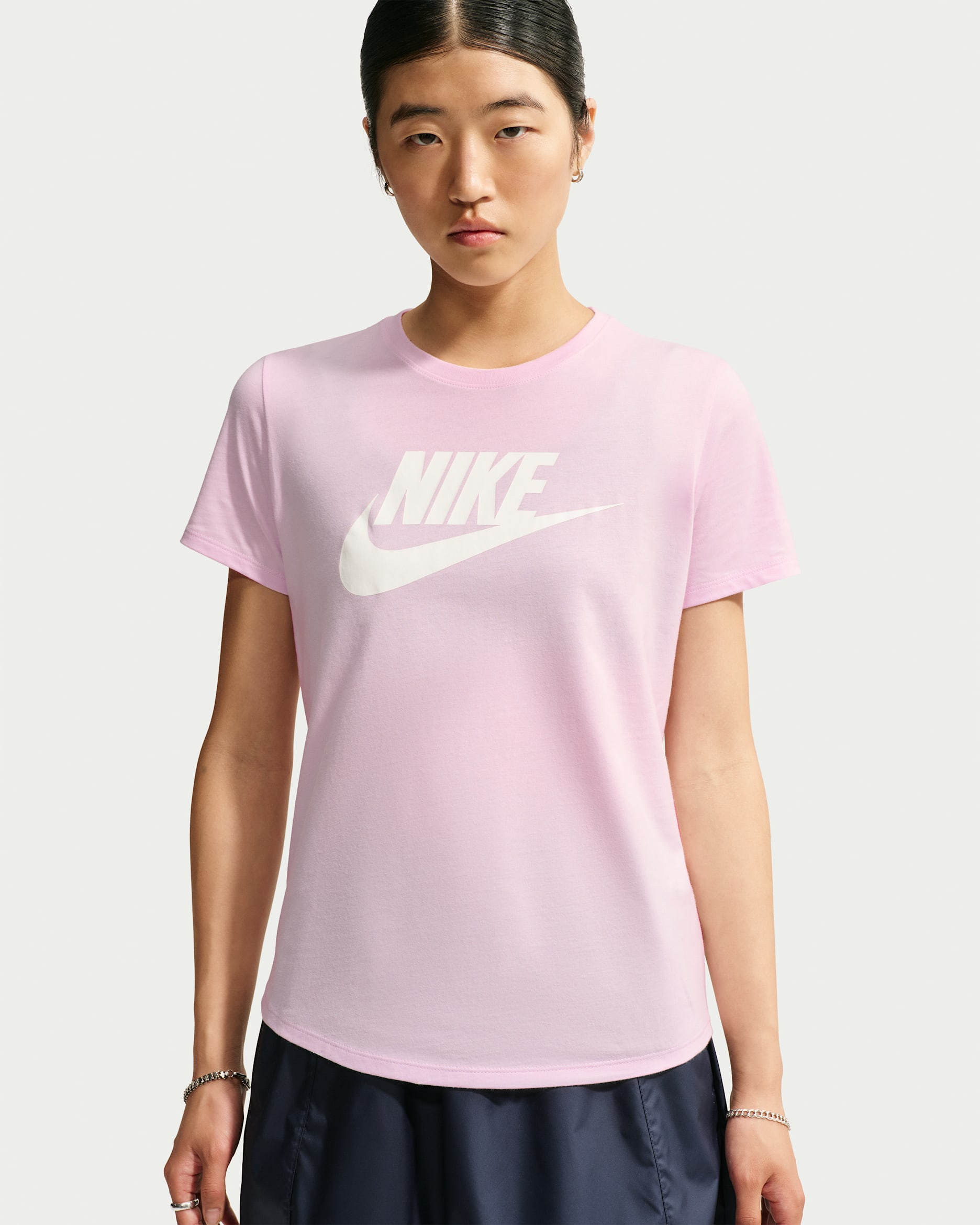 Nike Sportswear Essentials Women's Logo T-Shirt - Pink Foam