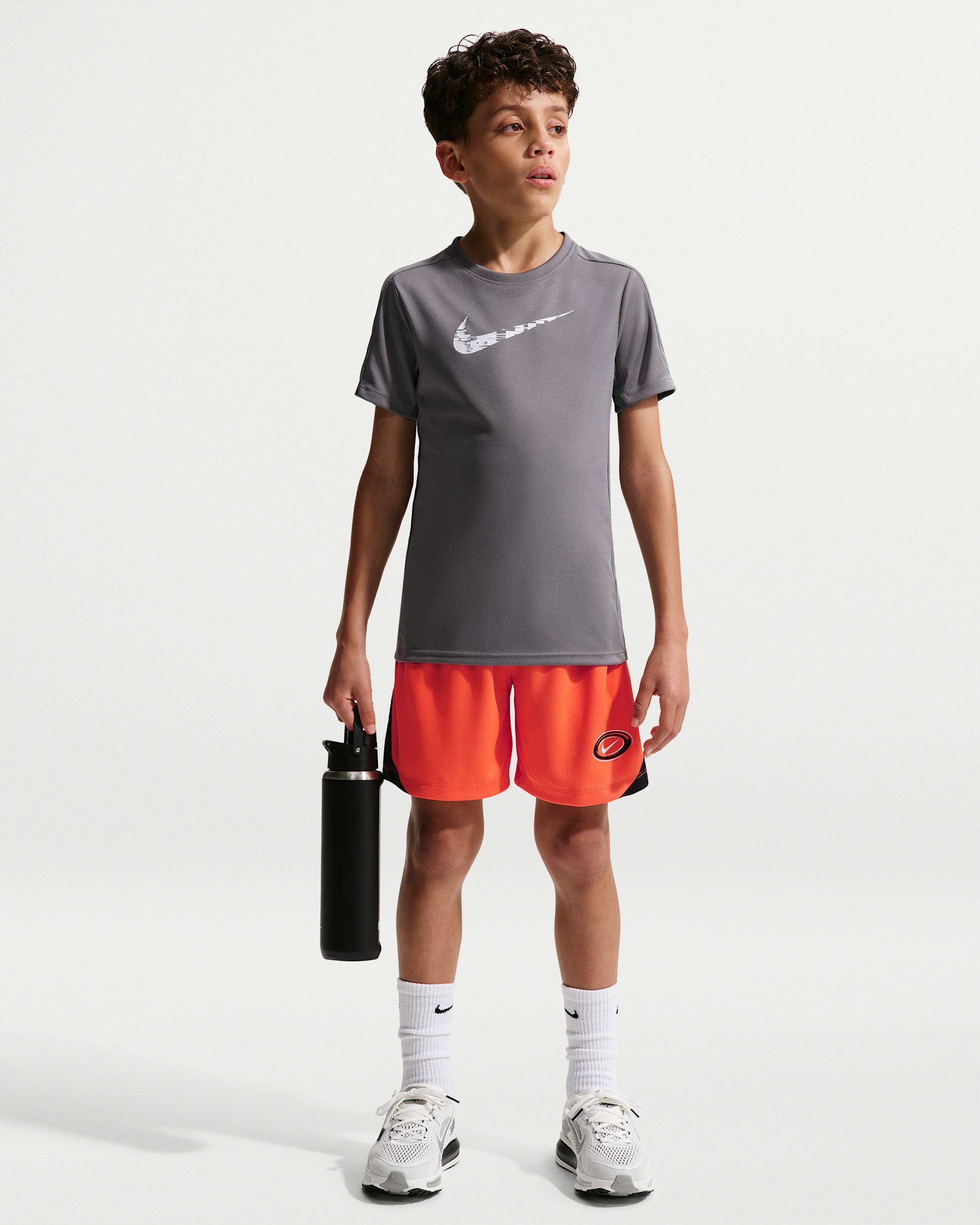 Shorts de tejido Knit Dri-FIT para niño talla grande Nike Multi - Naranja césped/Negro/Blanco