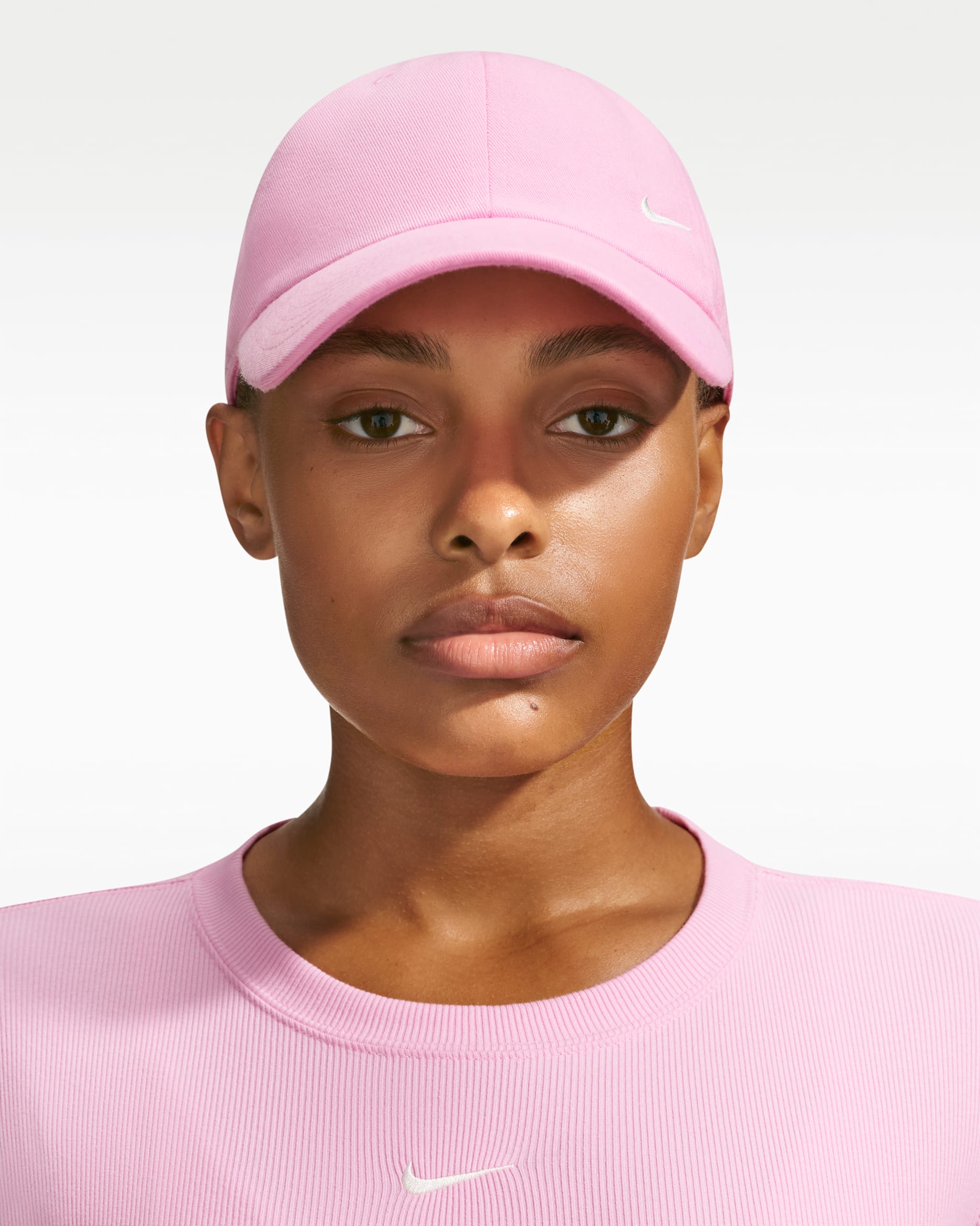 Nike Club ongestructureerde pet - Pink Rise/Sail