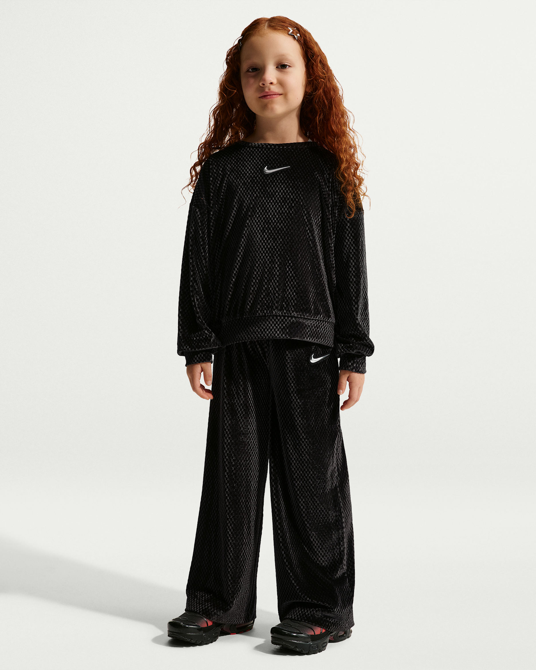 Nike Little Kids' Swoosh Sparkle 2-Piece Velvet Pants Set - Black